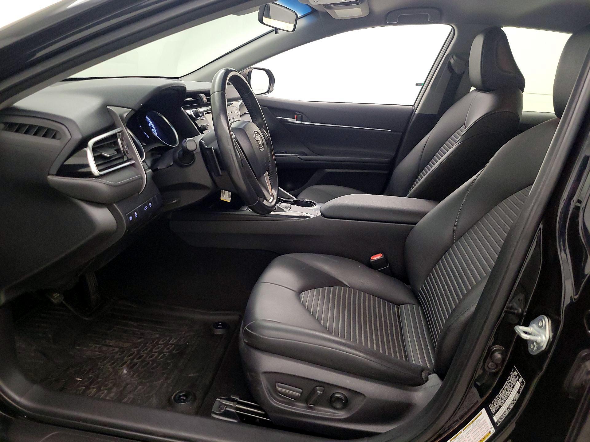 Thumbnail: 2018 Toyota Camry - 11