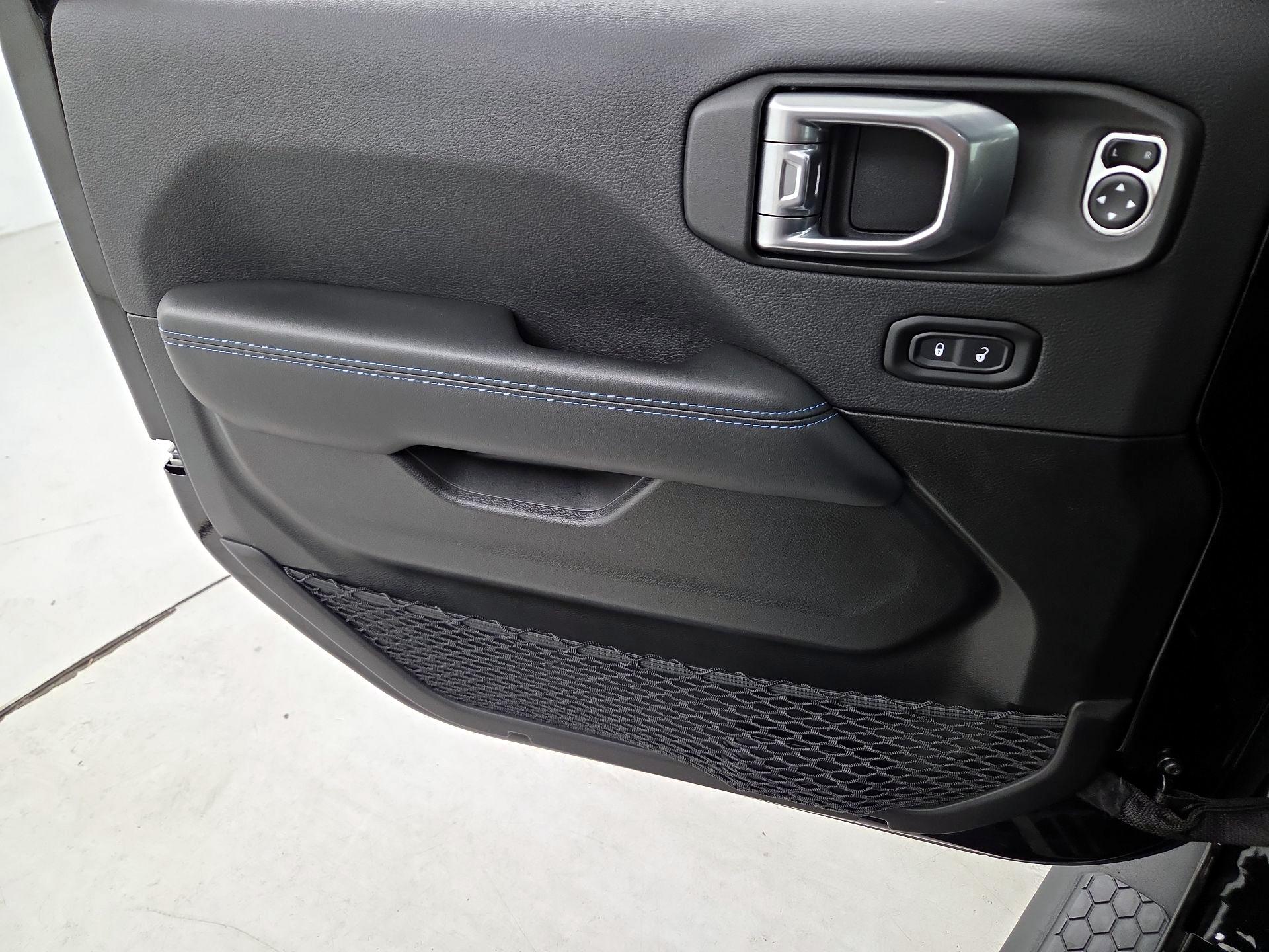 Thumbnail: 2024 Jeep Wrangler - 12