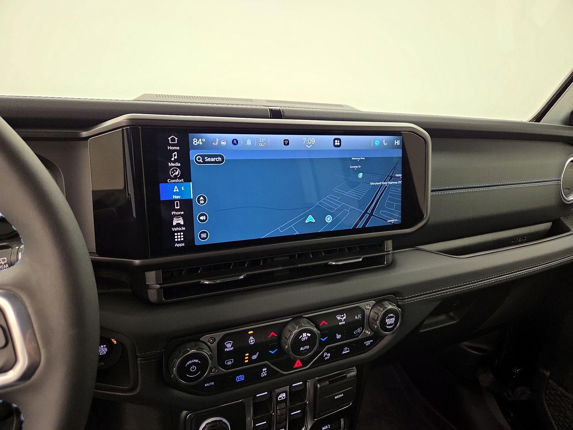 Thumbnail: 2024 Jeep Wrangler - 14