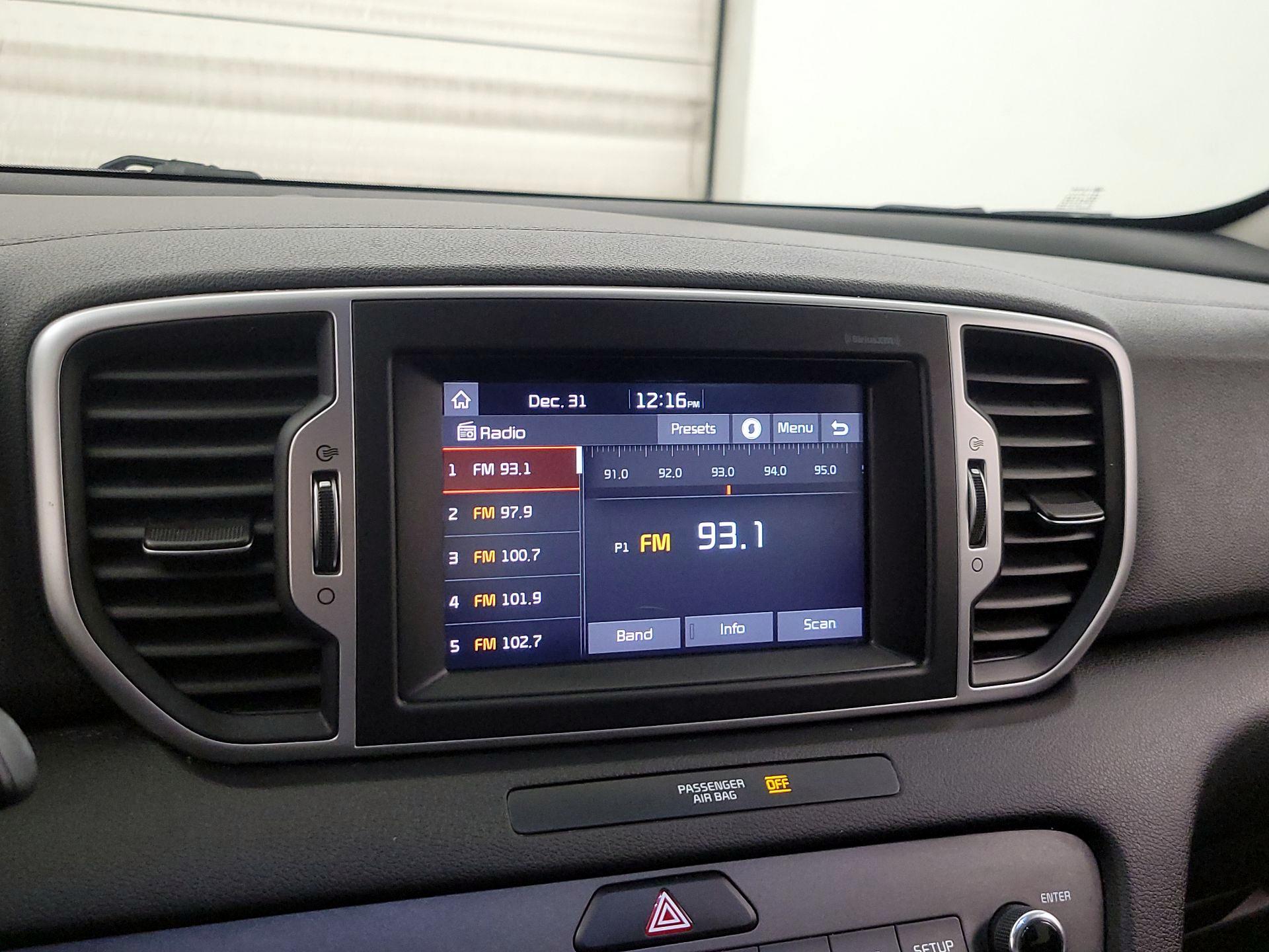 Thumbnail: 2017 Kia Sportage - 15