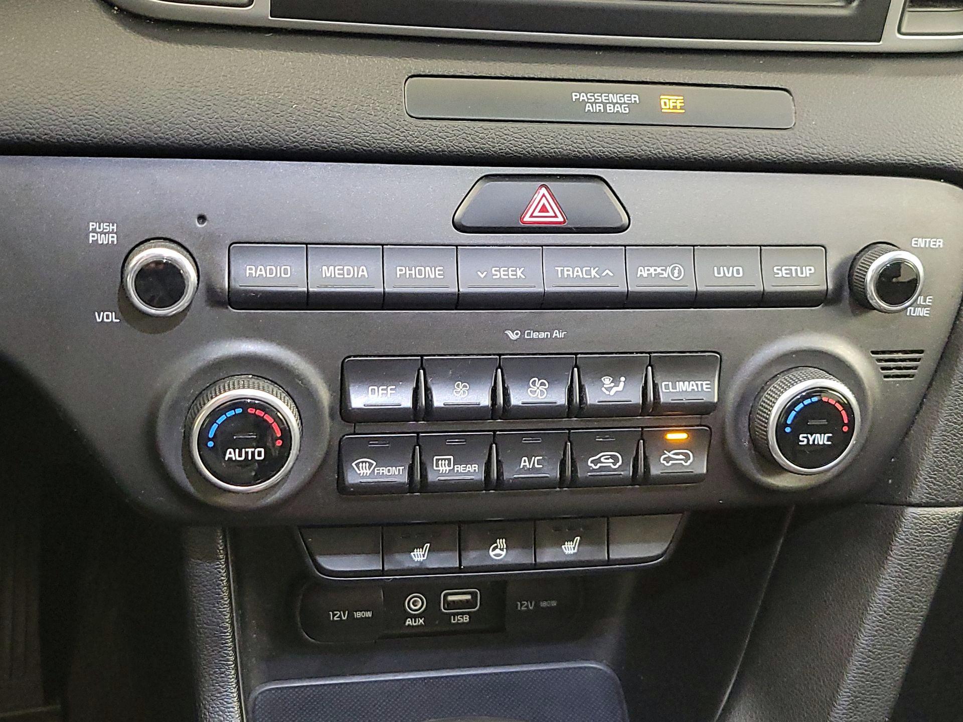 Thumbnail: 2017 Kia Sportage - 16