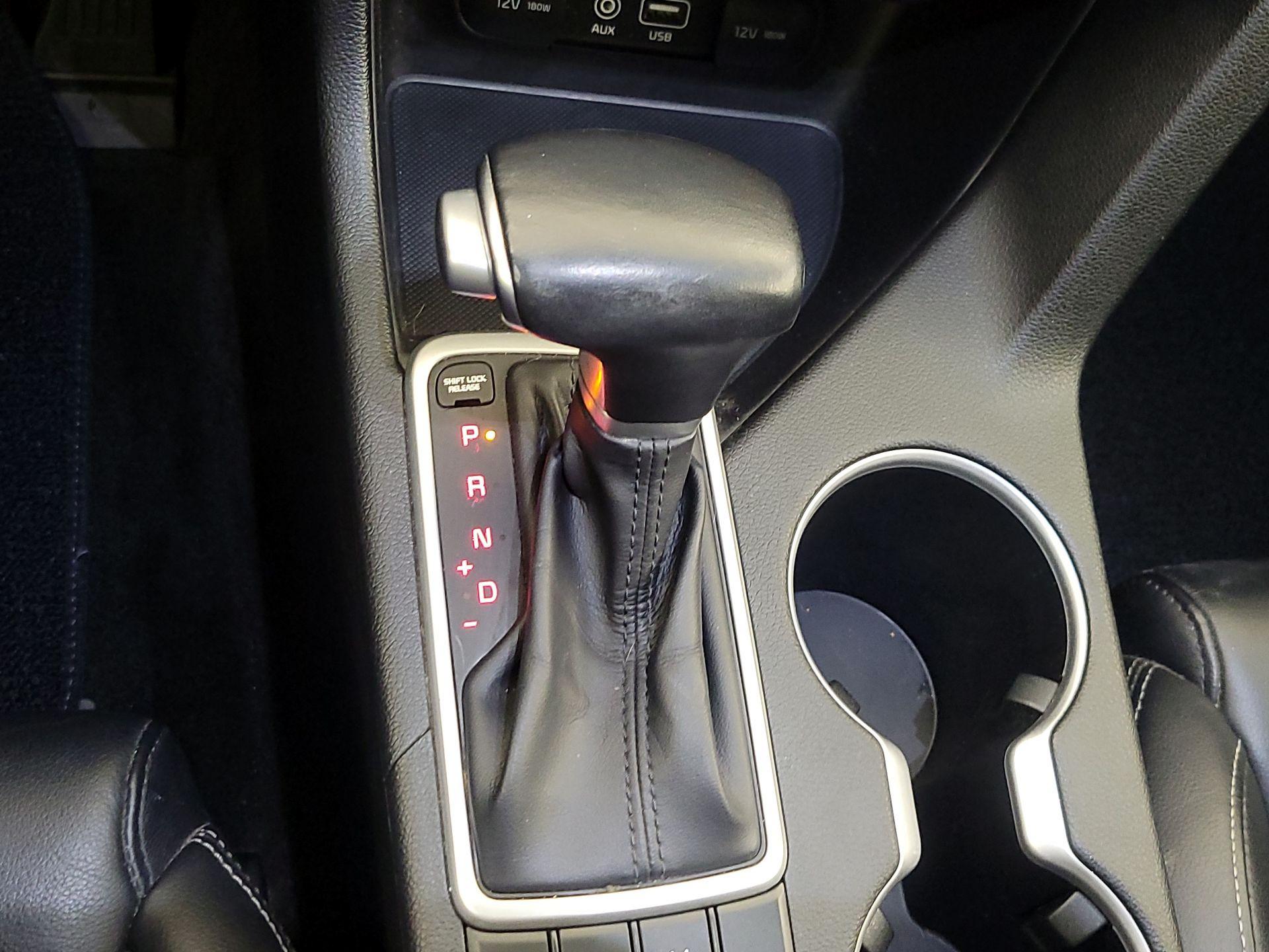 Thumbnail: 2017 Kia Sportage - 17