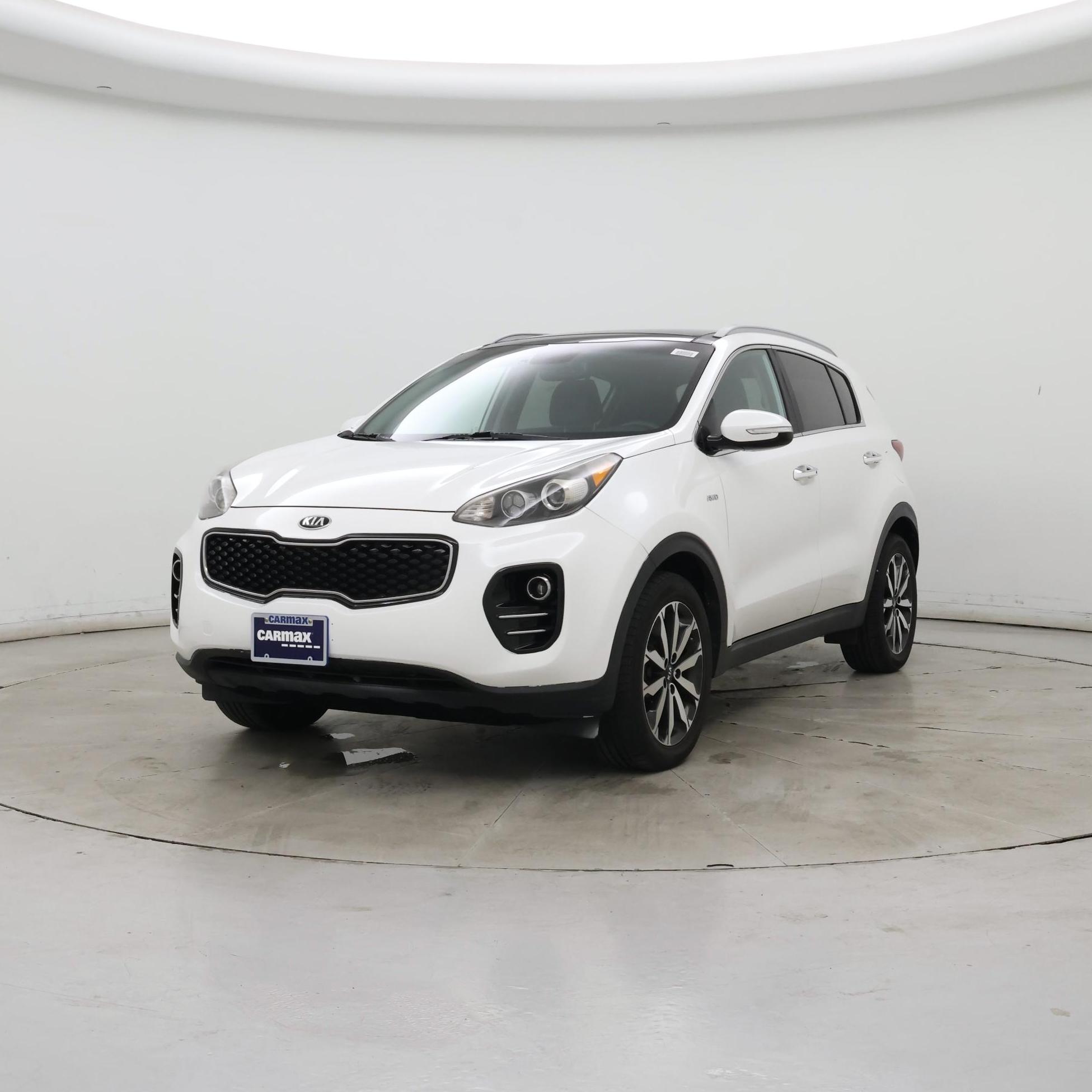 Thumbnail: 2017 Kia Sportage - 4