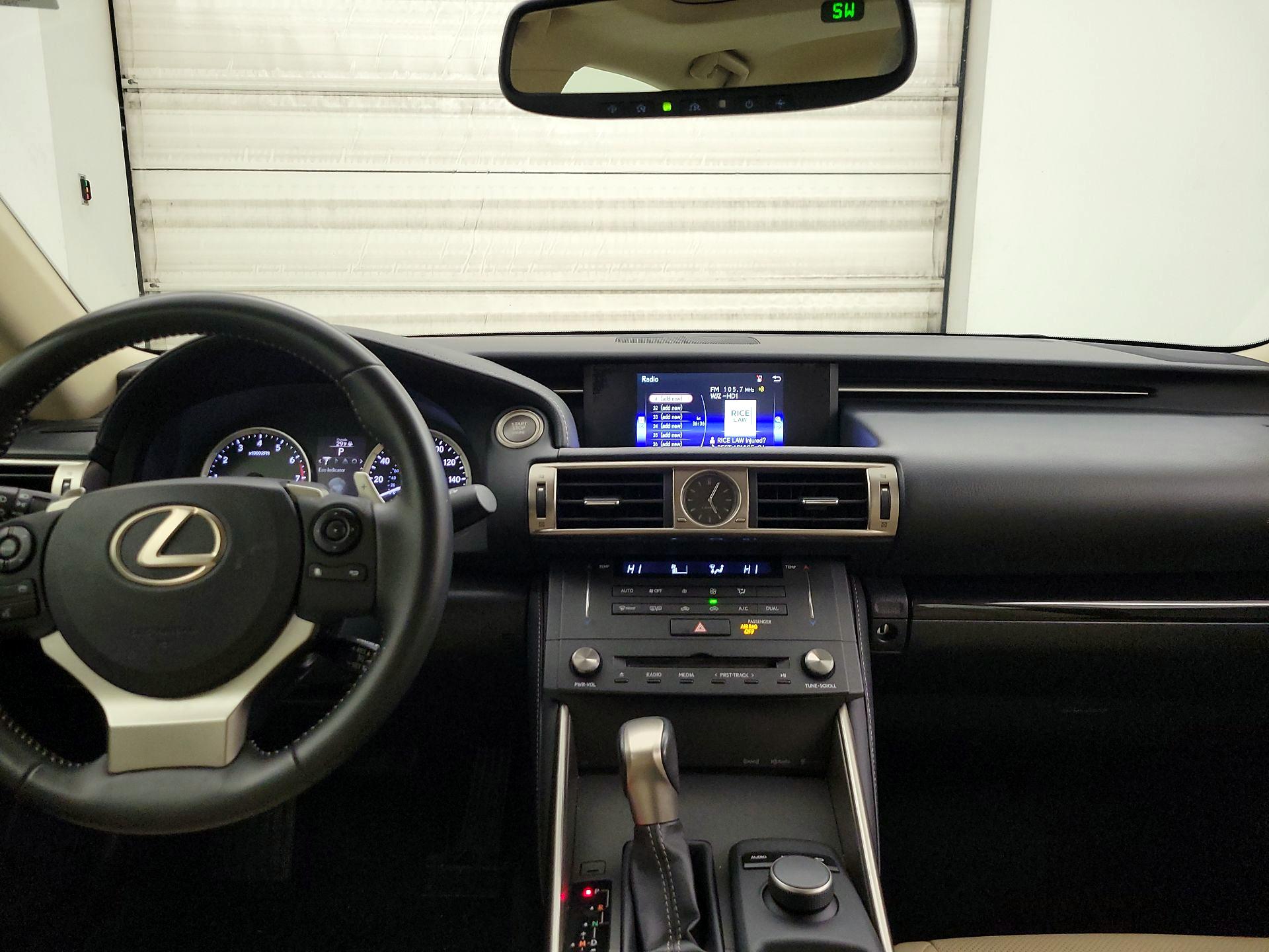 Thumbnail: 2015 Lexus IS - 9