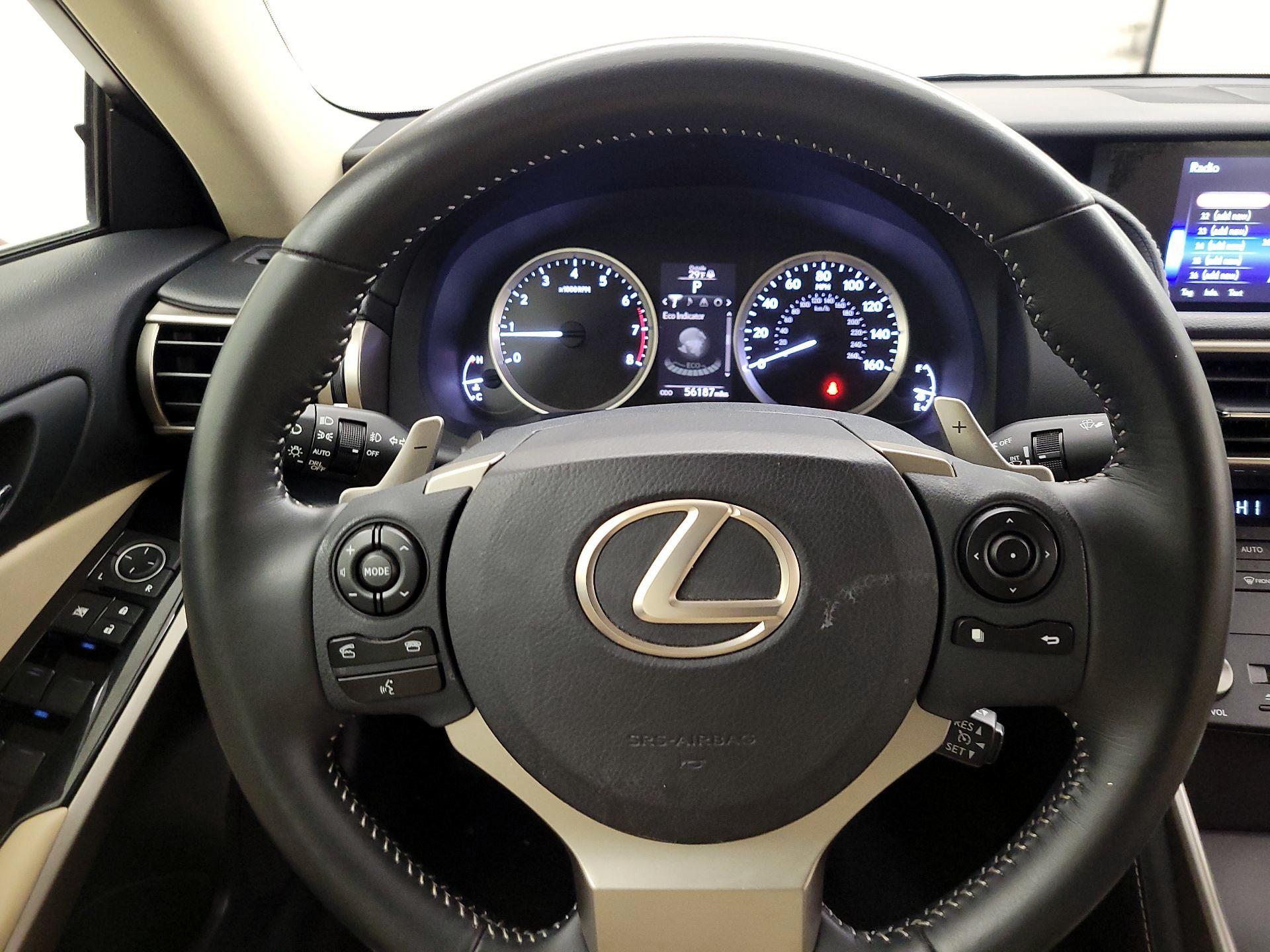 Thumbnail: 2015 Lexus IS - 10