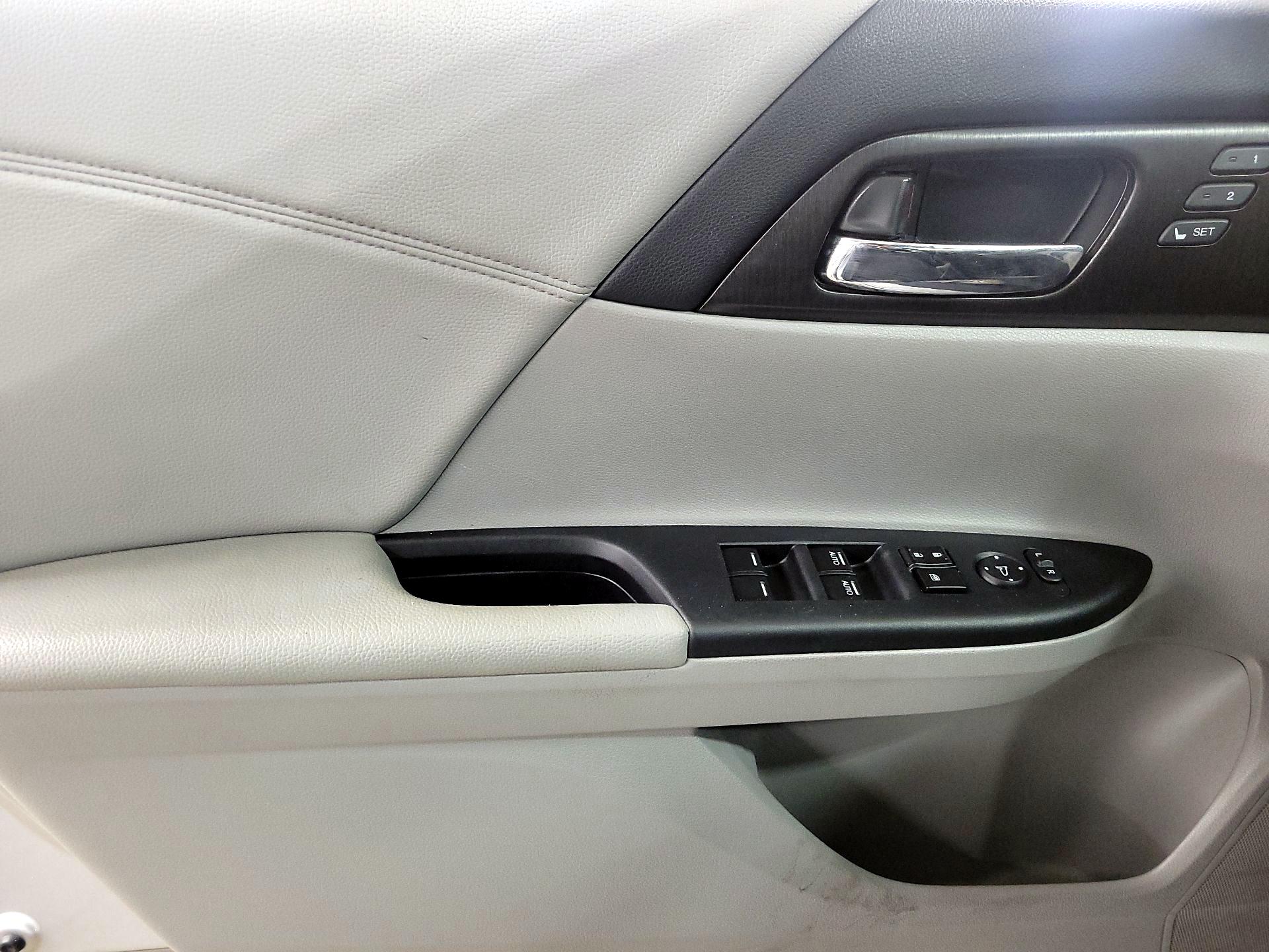 Thumbnail: 2014 Honda Accord - 12