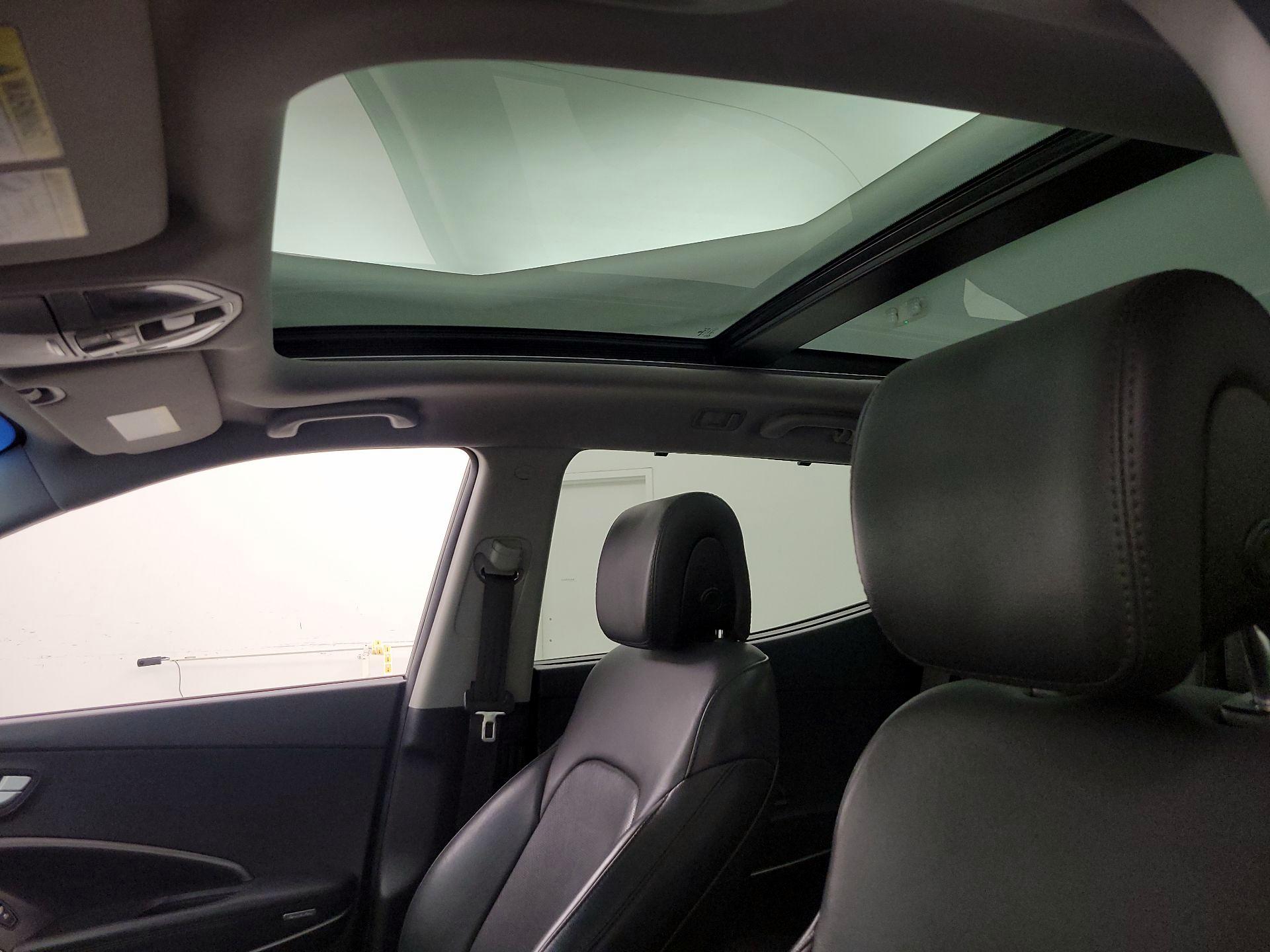 Thumbnail: 2017 Hyundai Santa Fe - 20