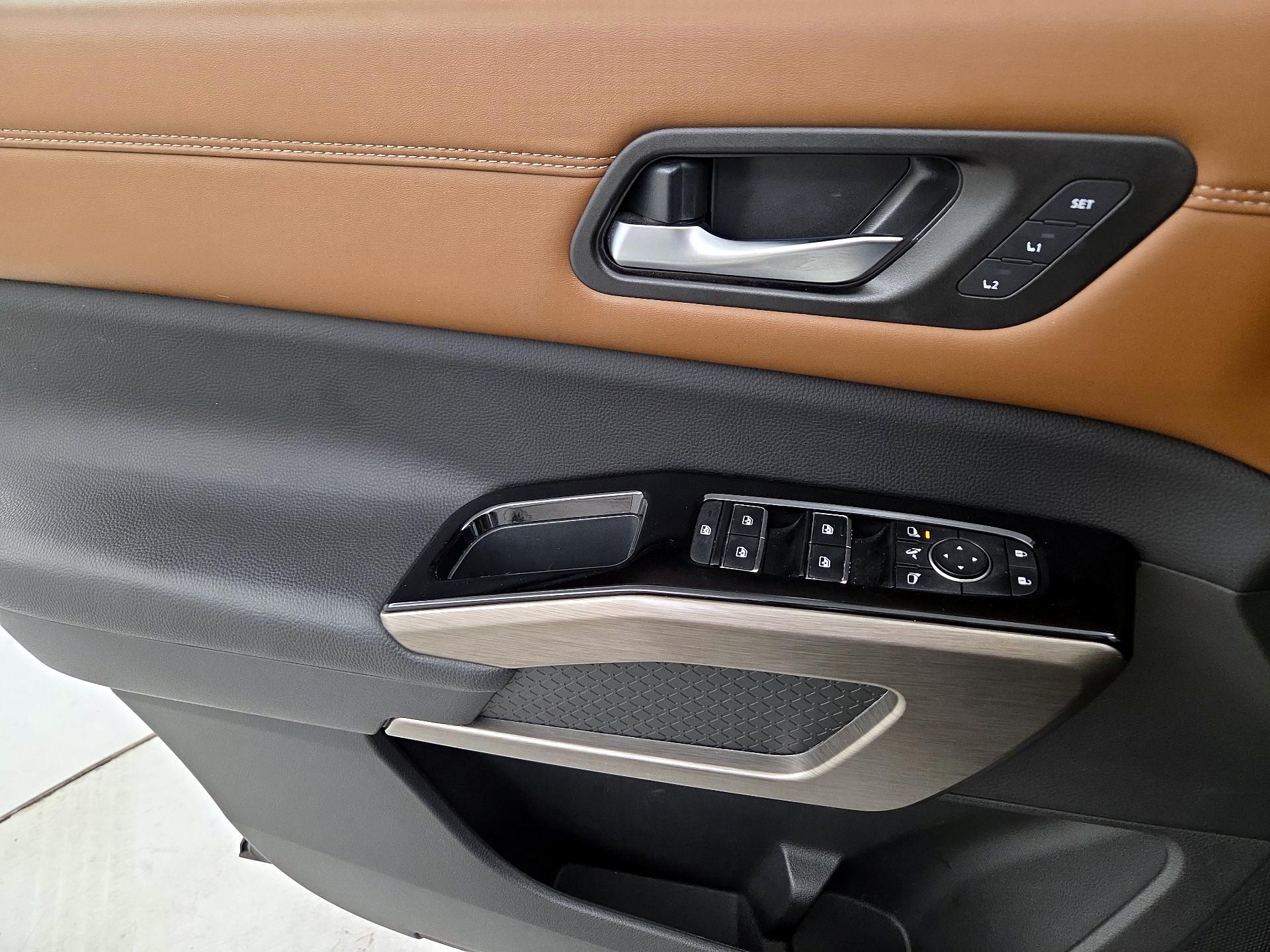 Thumbnail: 2023 Nissan Pathfinder - 12