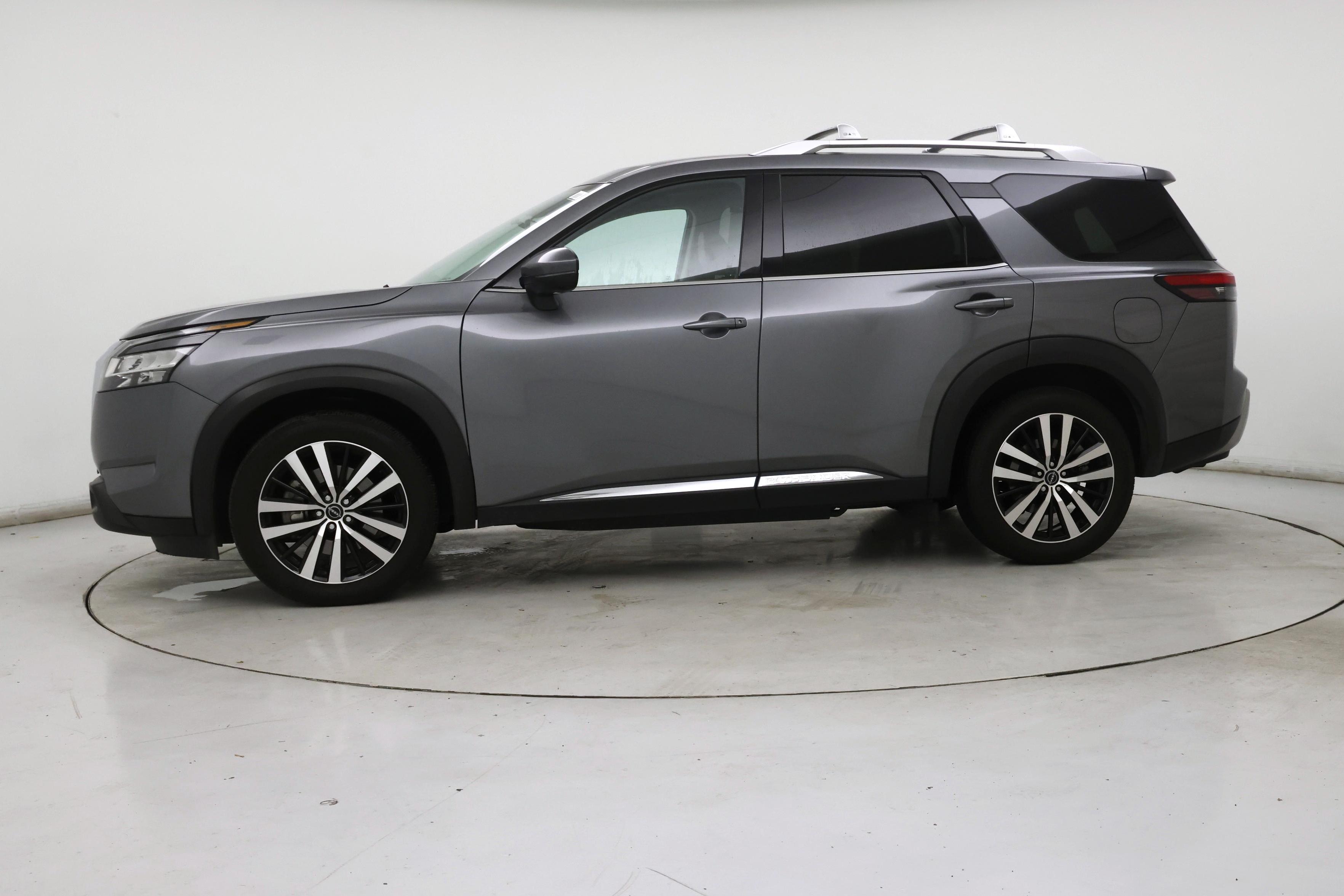 Thumbnail: 2023 Nissan Pathfinder - 3