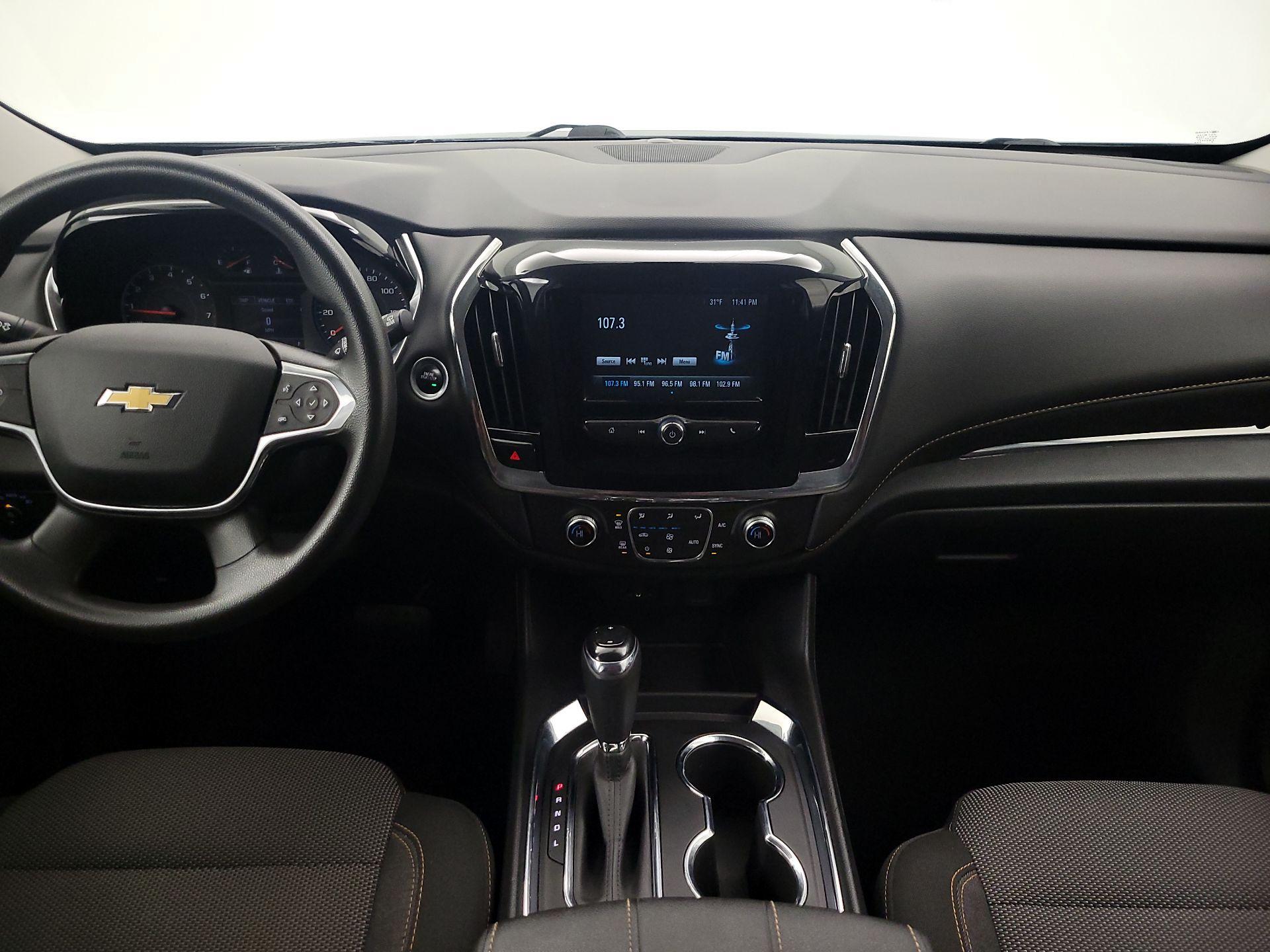 Thumbnail: 2018 Chevrolet Traverse - 9