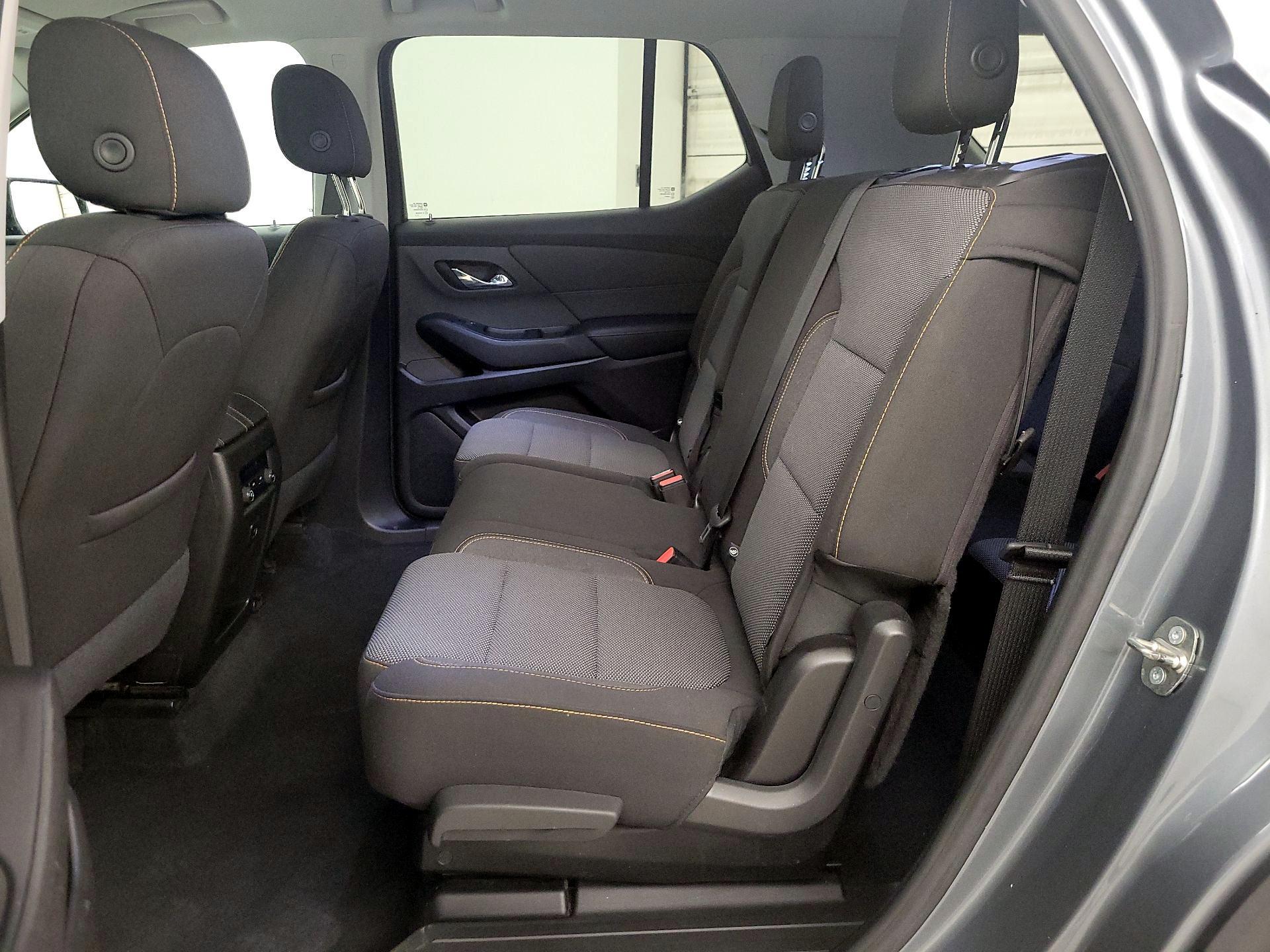 Thumbnail: 2018 Chevrolet Traverse - 19