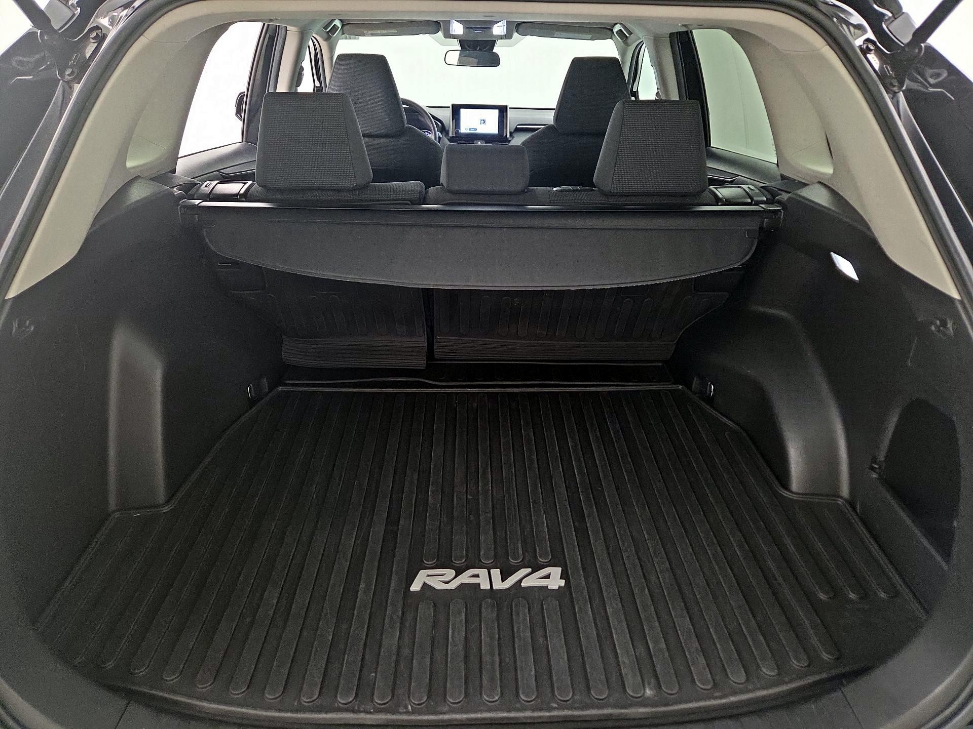 Thumbnail: 2023 Toyota RAV4 - 20