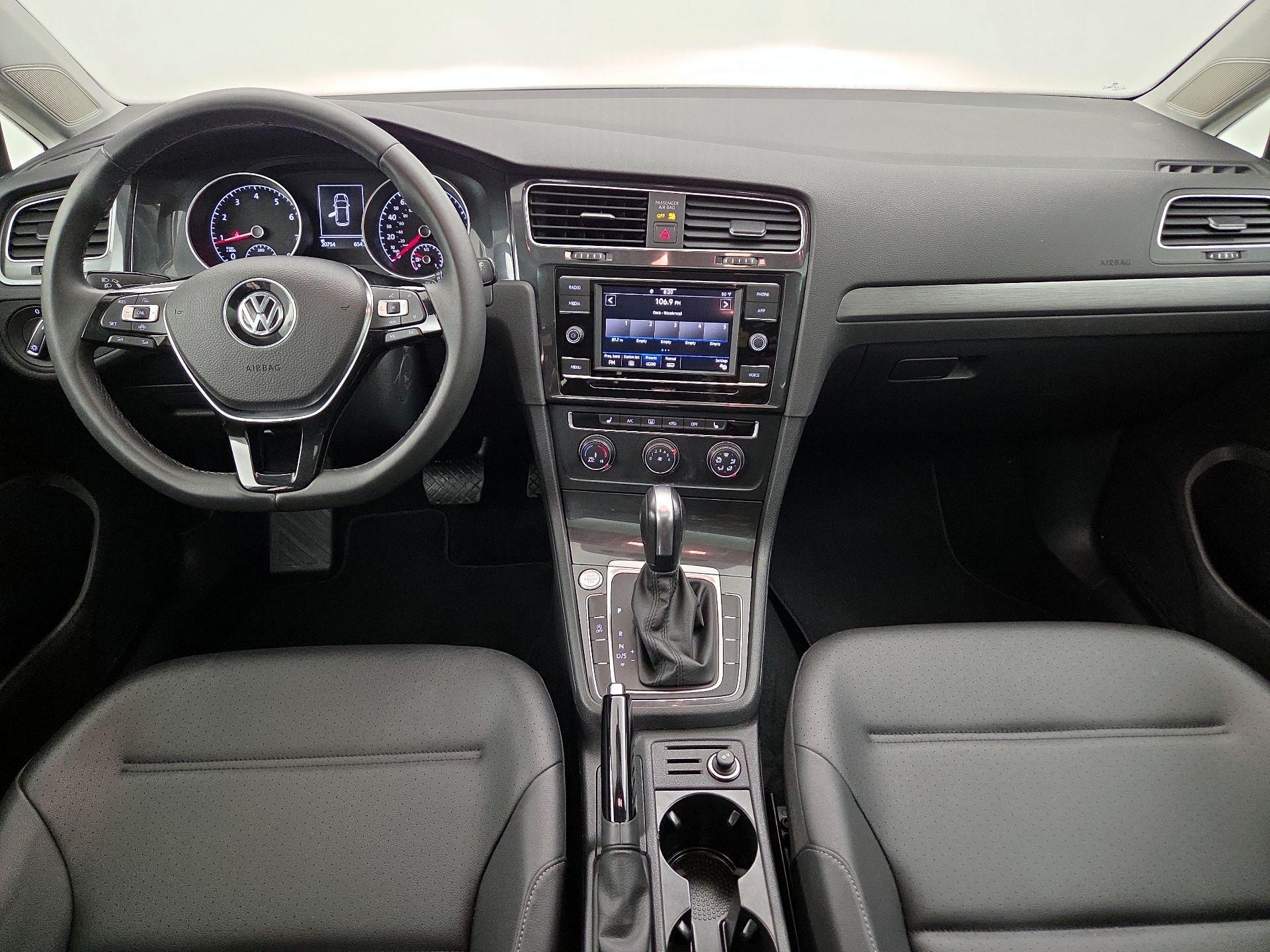 Thumbnail: 2020 Volkswagen Golf - 9