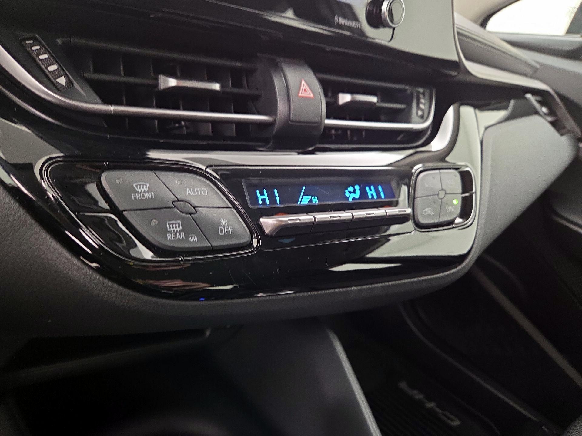 Thumbnail: 2020 Toyota C-HR - 16