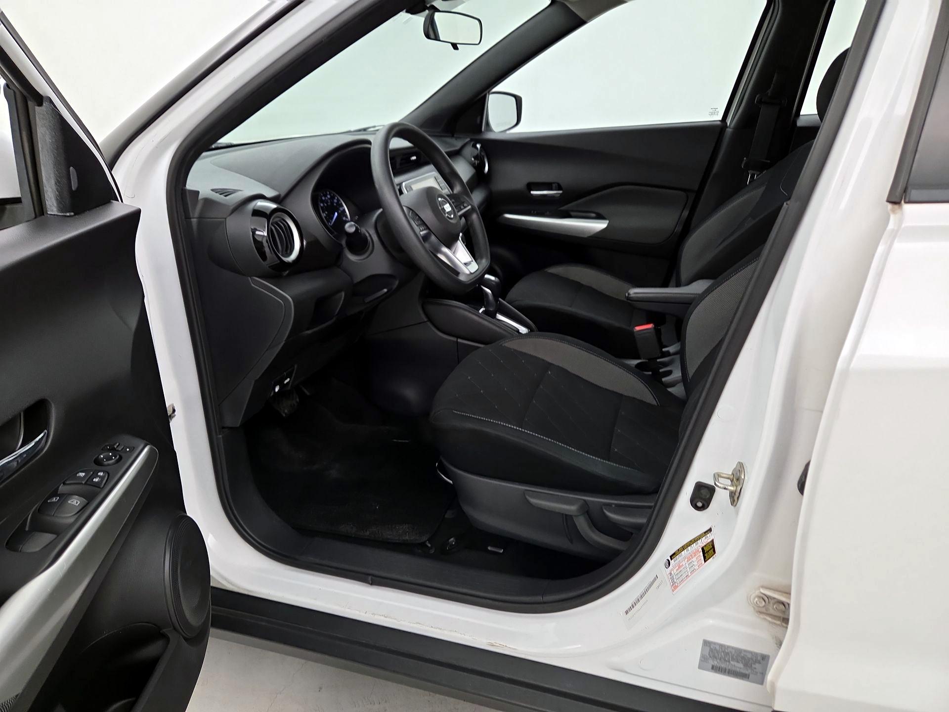 Thumbnail: 2020 Nissan Kicks - 11