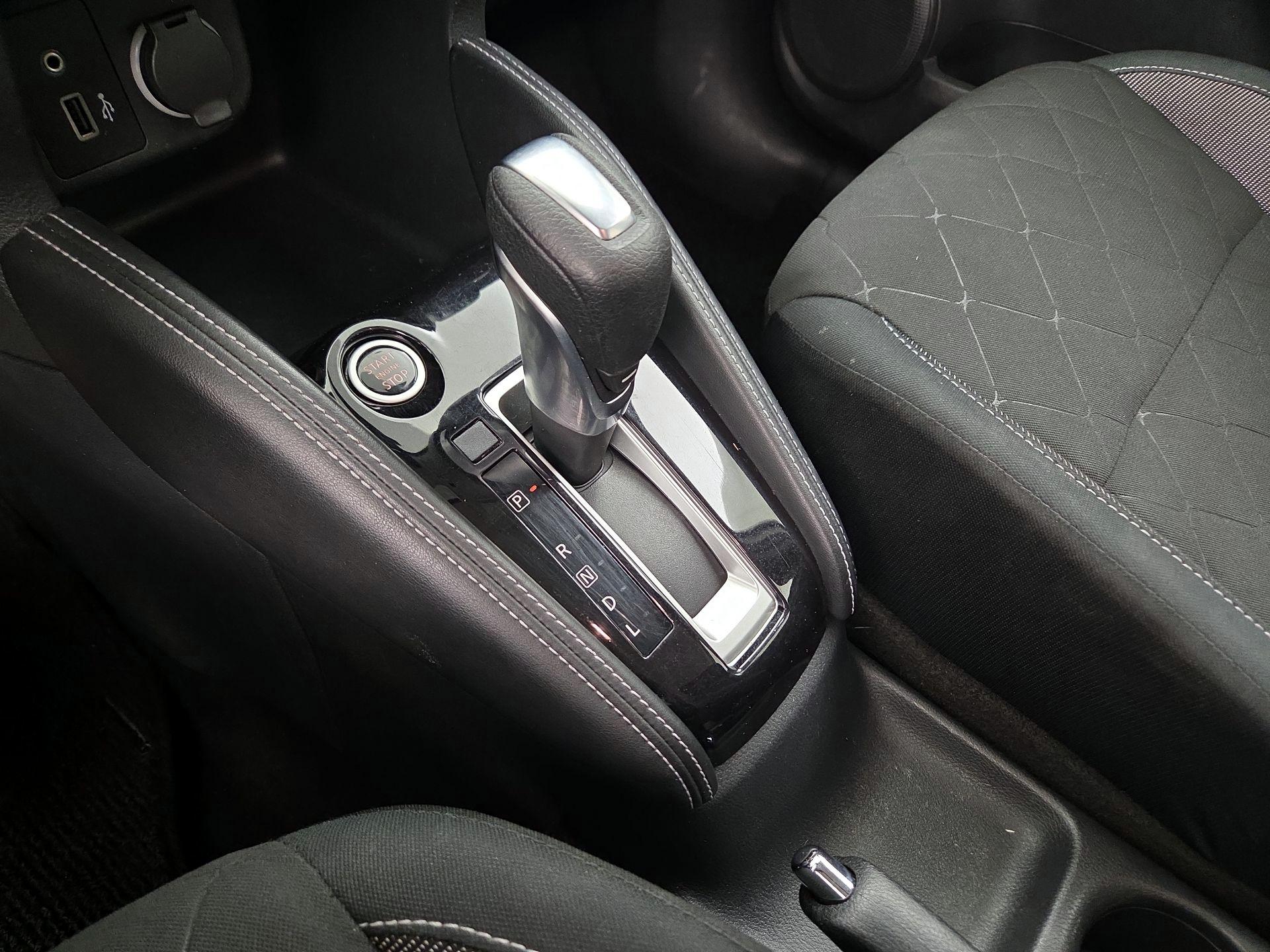 Thumbnail: 2020 Nissan Kicks - 16