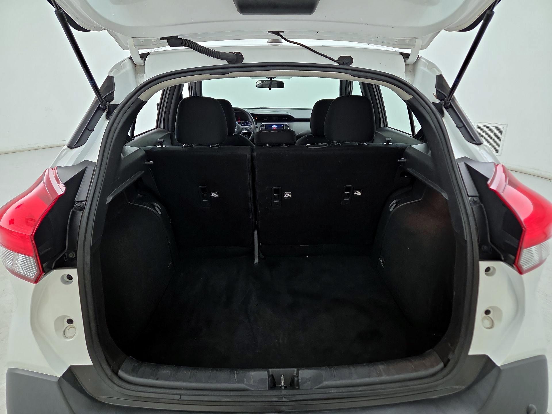 Thumbnail: 2020 Nissan Kicks - 19