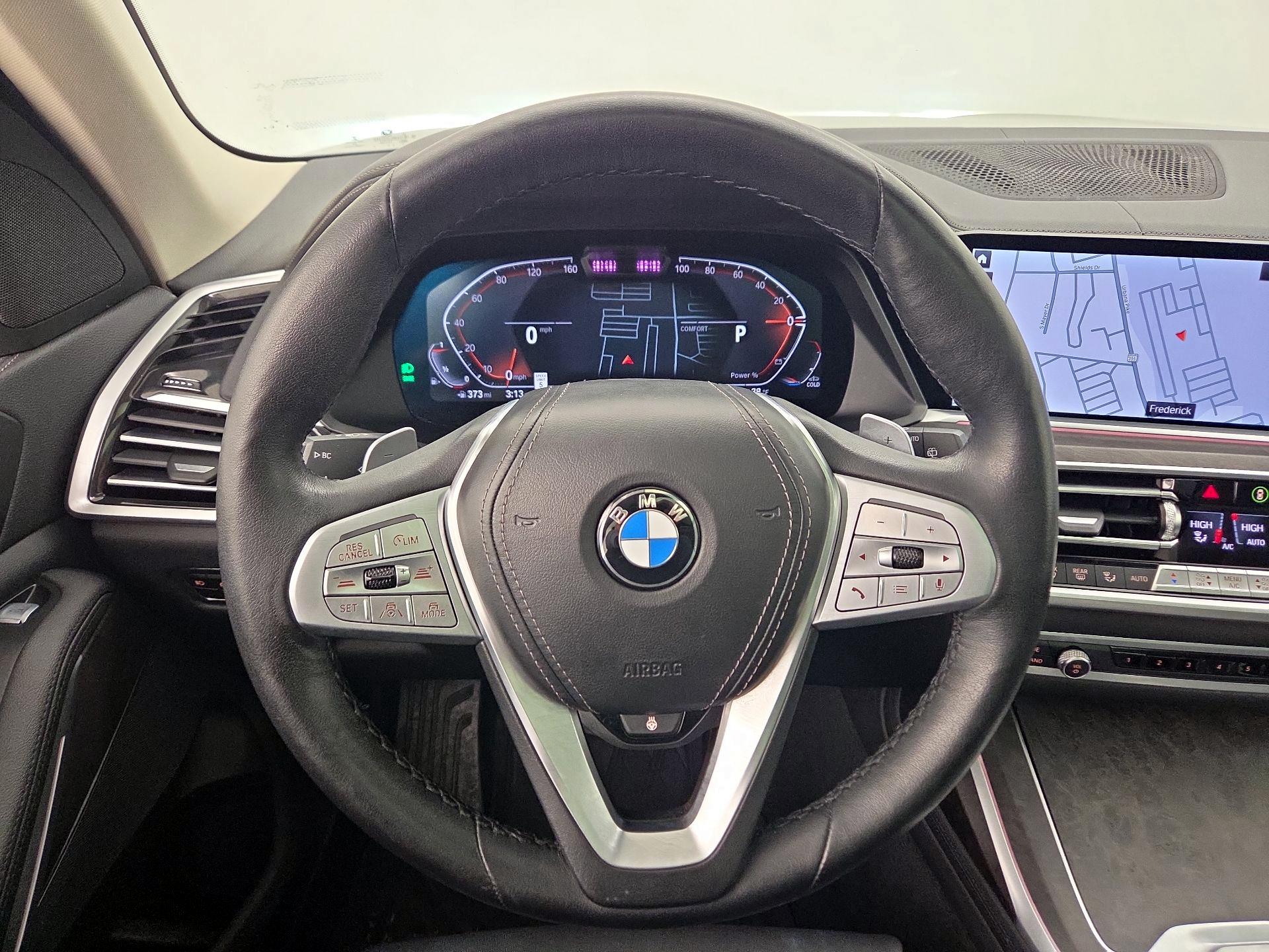 Thumbnail: 2022 BMW X7 - 10