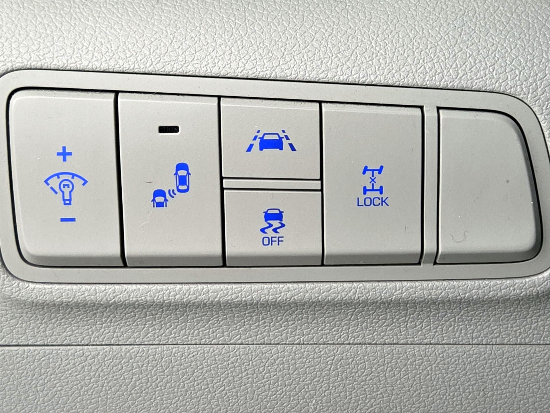 Thumbnail: 2019 Hyundai Tucson - 13