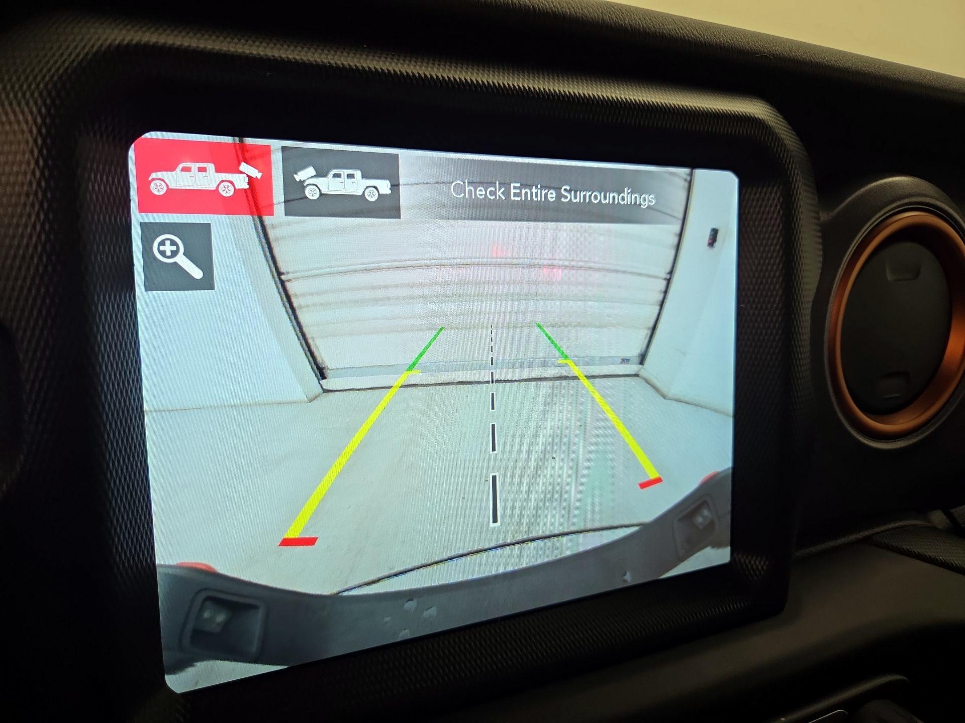 Thumbnail: 2021 Jeep Gladiator - 15