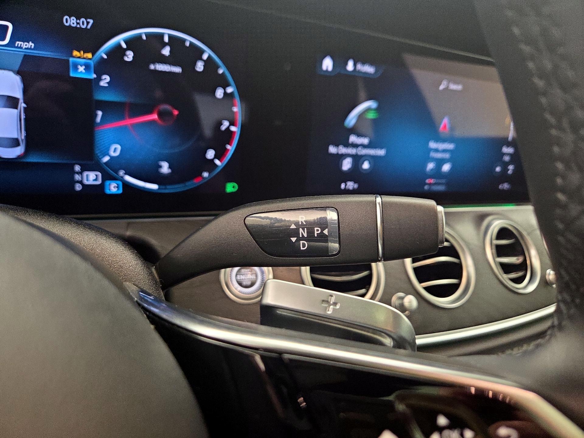 Thumbnail: 2023 Mercedes-Benz E-Class - 18