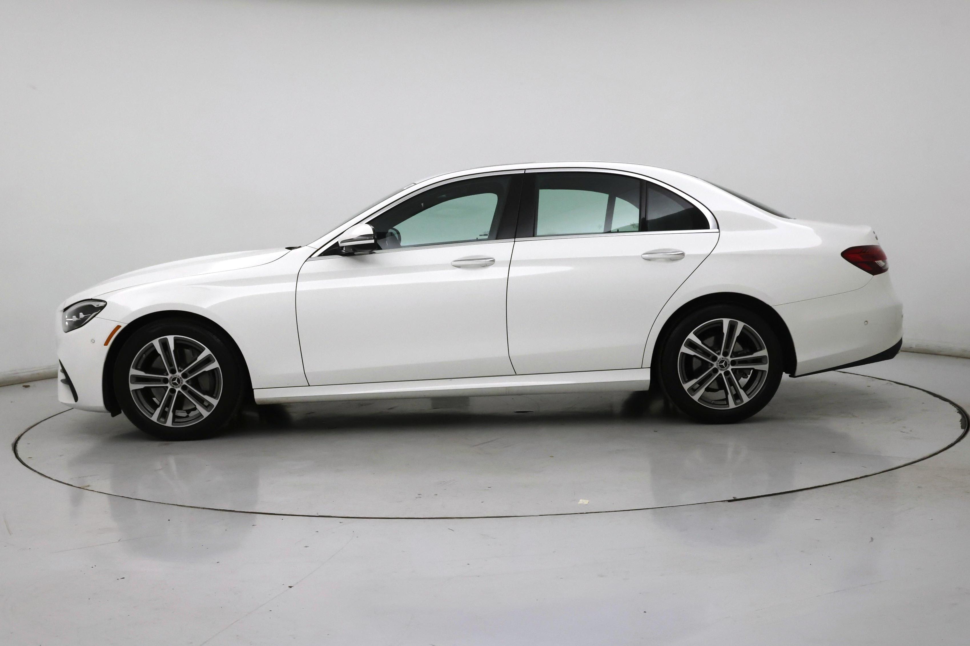 Thumbnail: 2023 Mercedes-Benz E-Class - 3