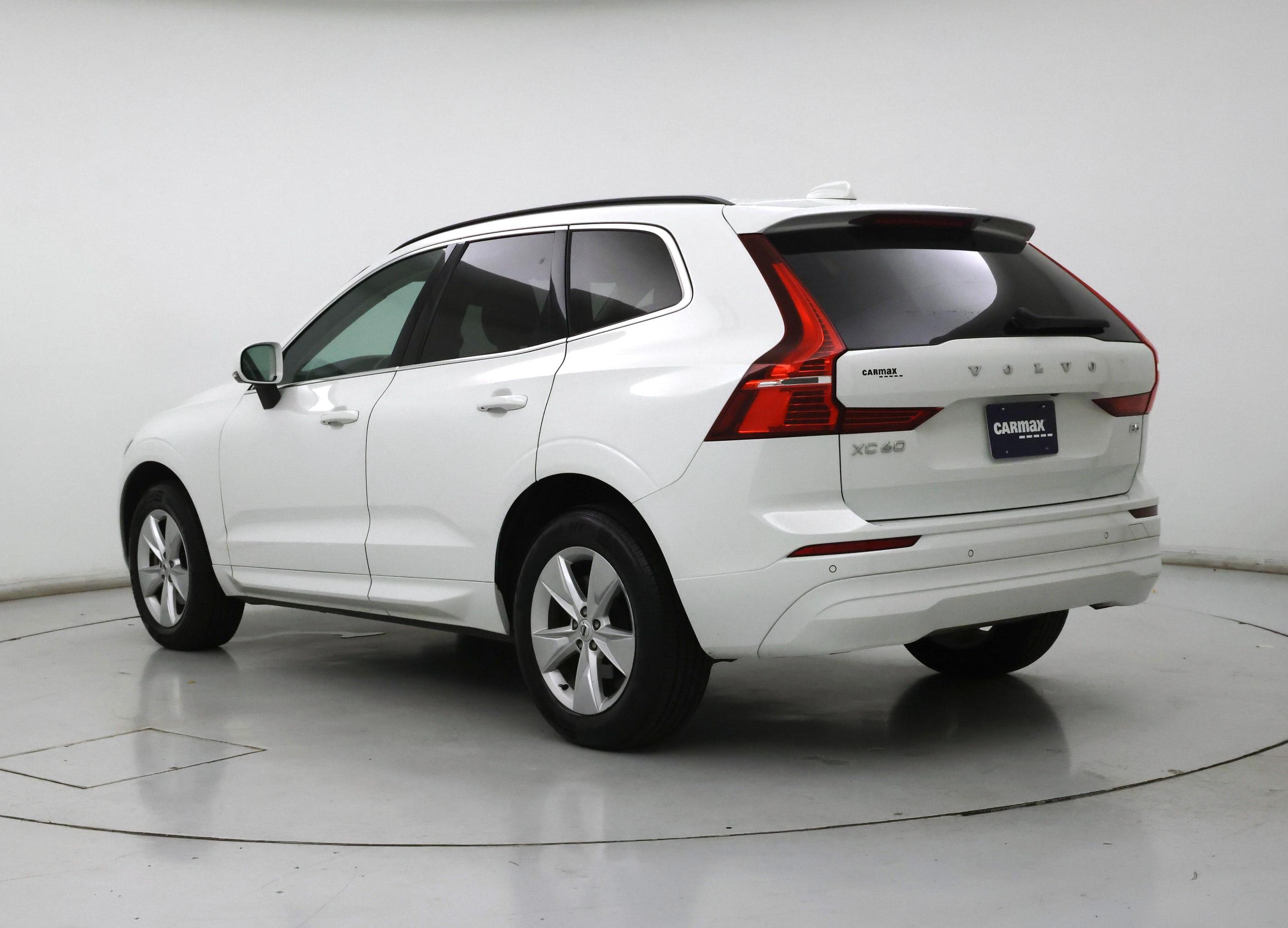 Thumbnail: 2022 Volvo XC60 - 2