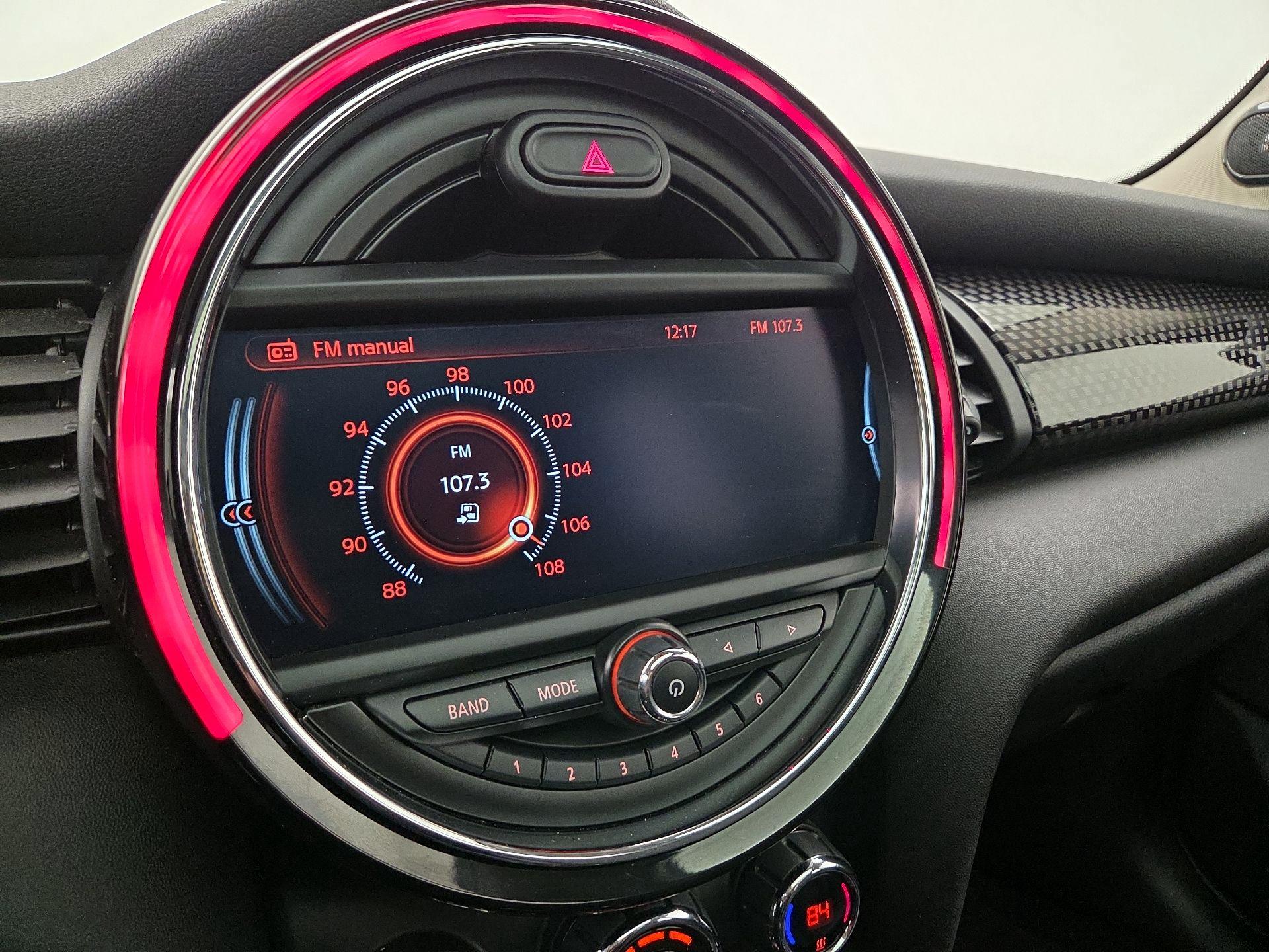 Thumbnail: 2017 MINI Cooper Hardtop - 16