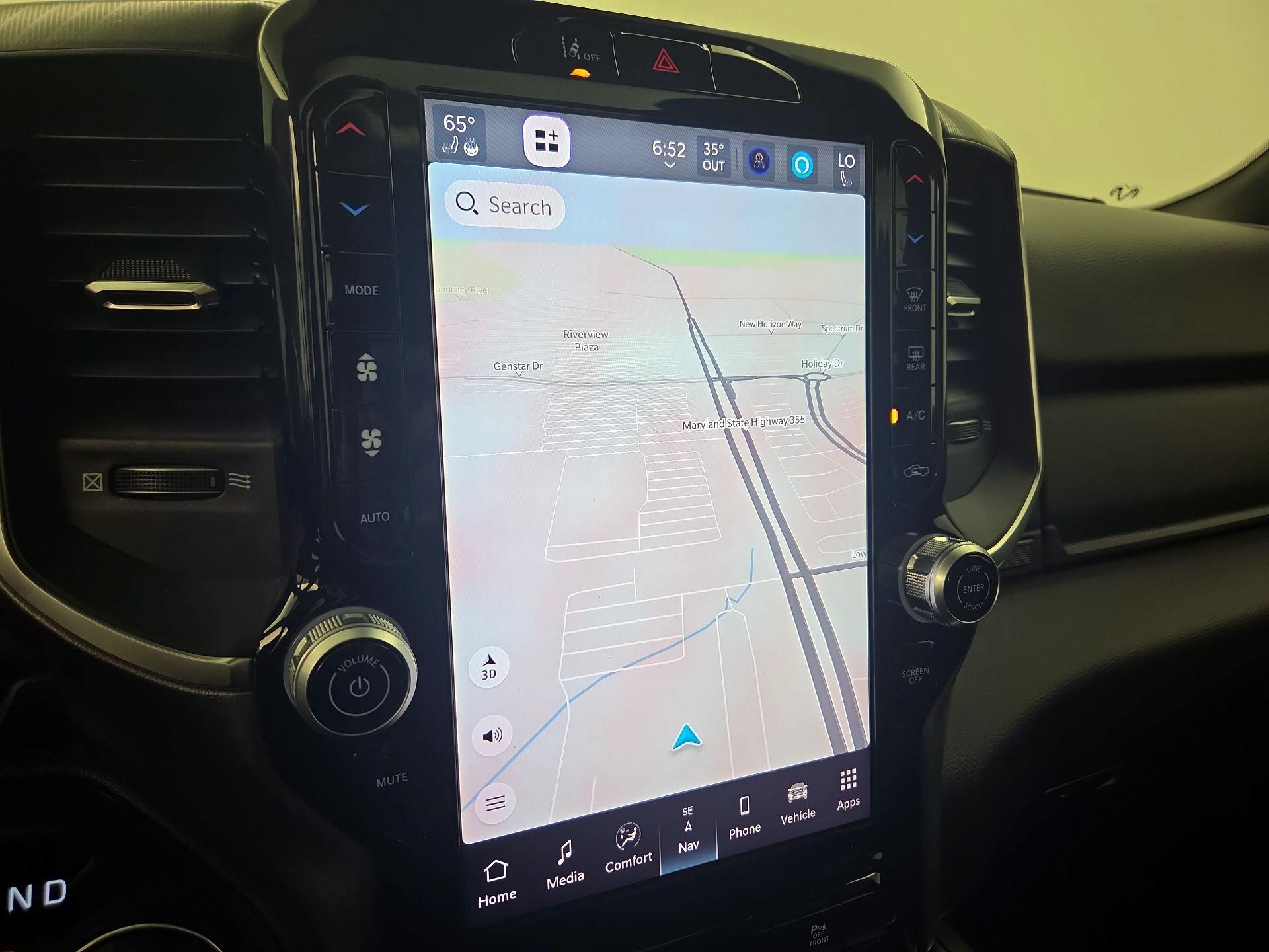 Thumbnail: 2025 RAM 1500 - 14