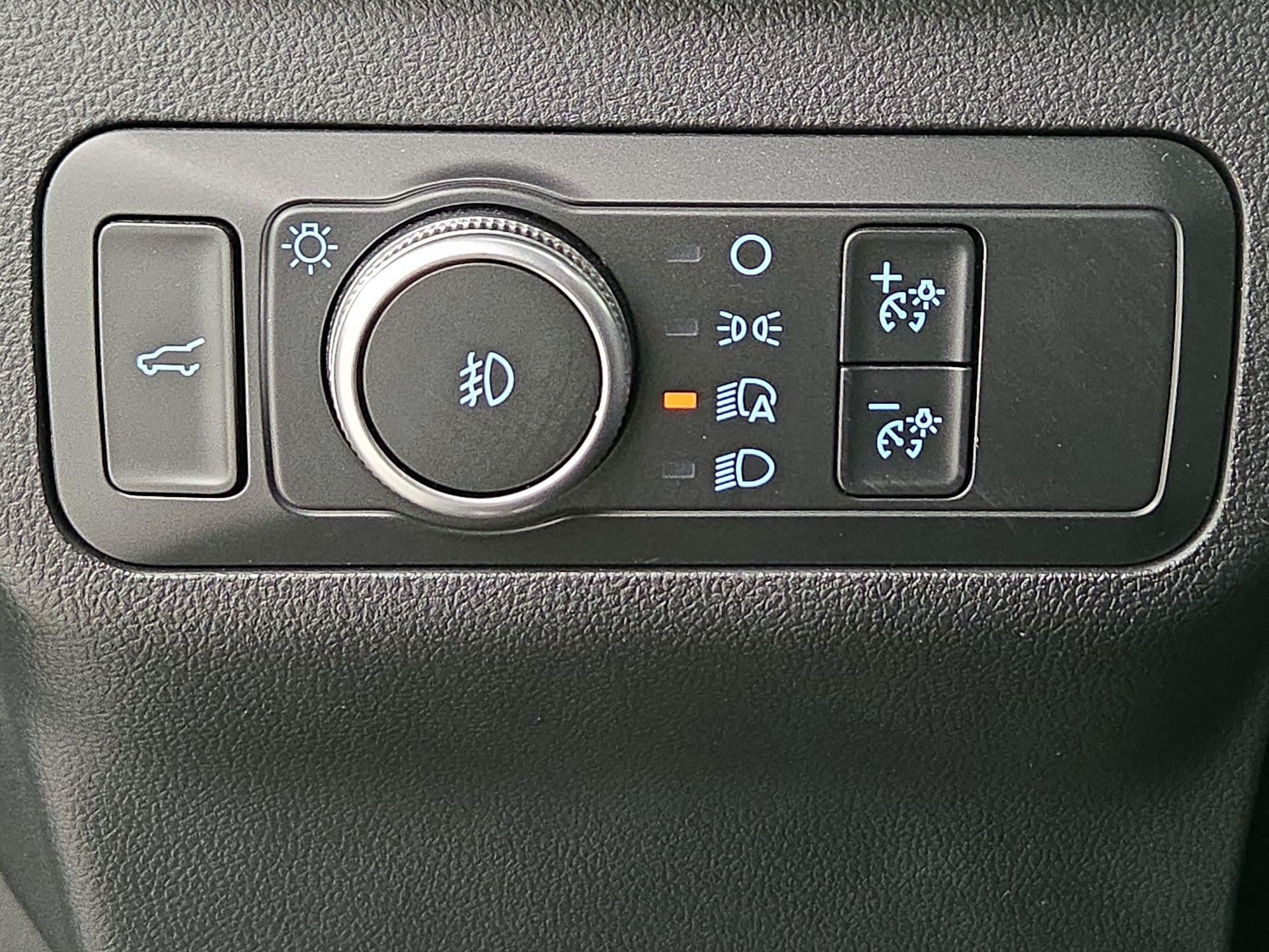 Thumbnail: 2020 Ford Escape - 13