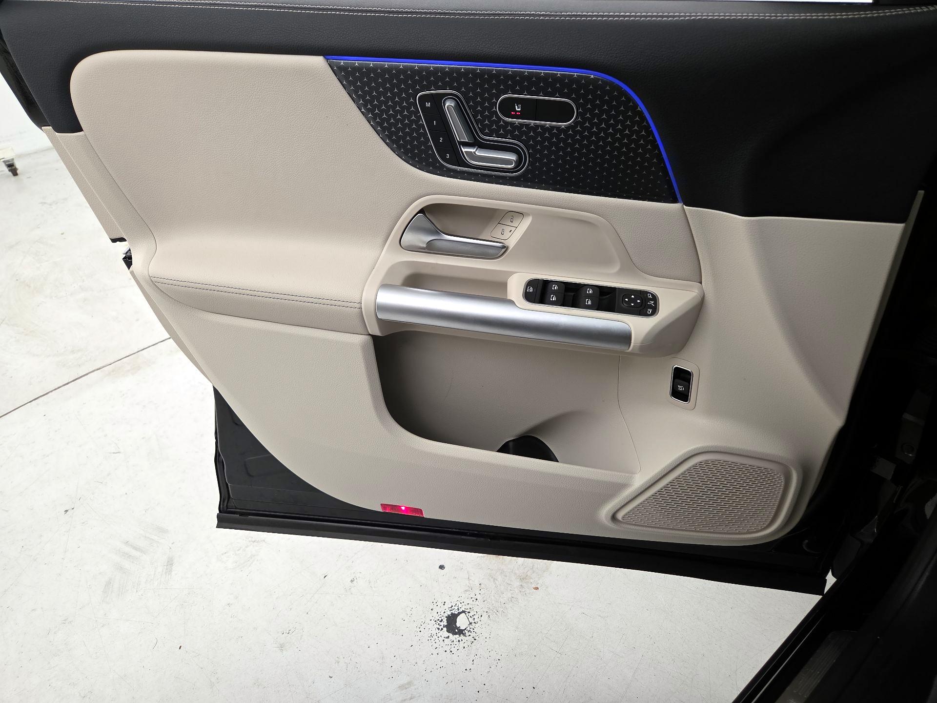 Thumbnail: 2025 Mercedes-Benz GLA - 12