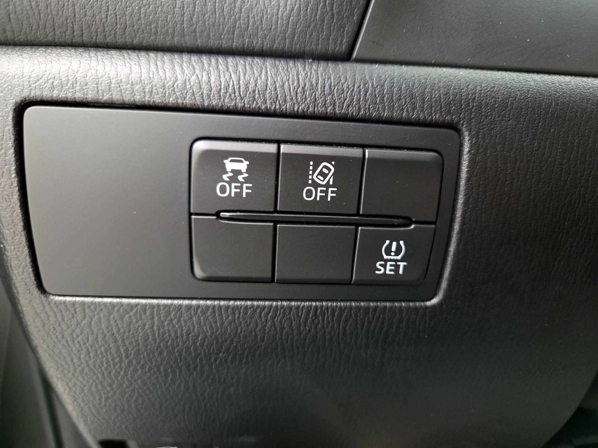 Thumbnail: 2018 Mazda Mazda3 - 13