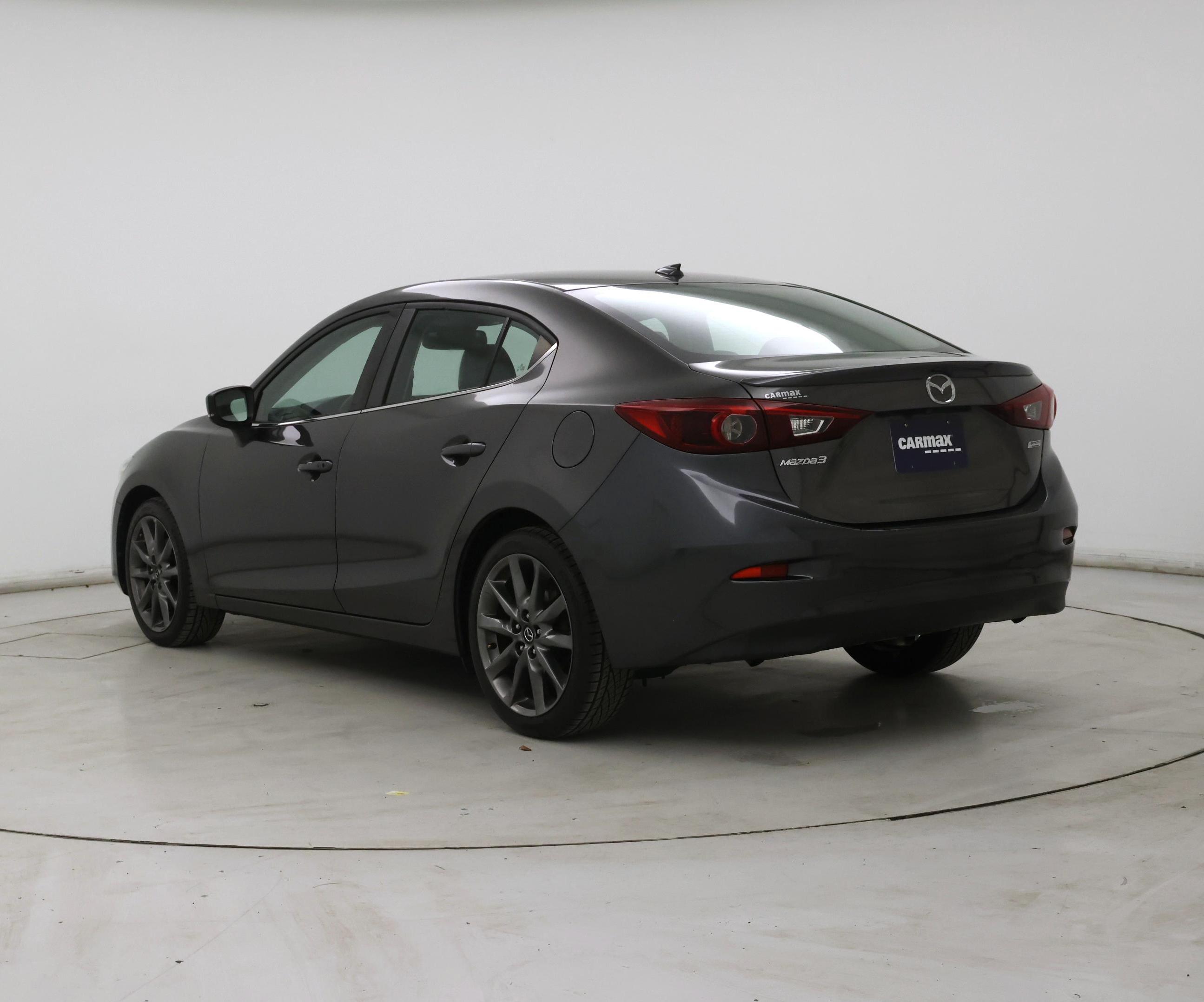 Thumbnail: 2018 Mazda Mazda3 - 2