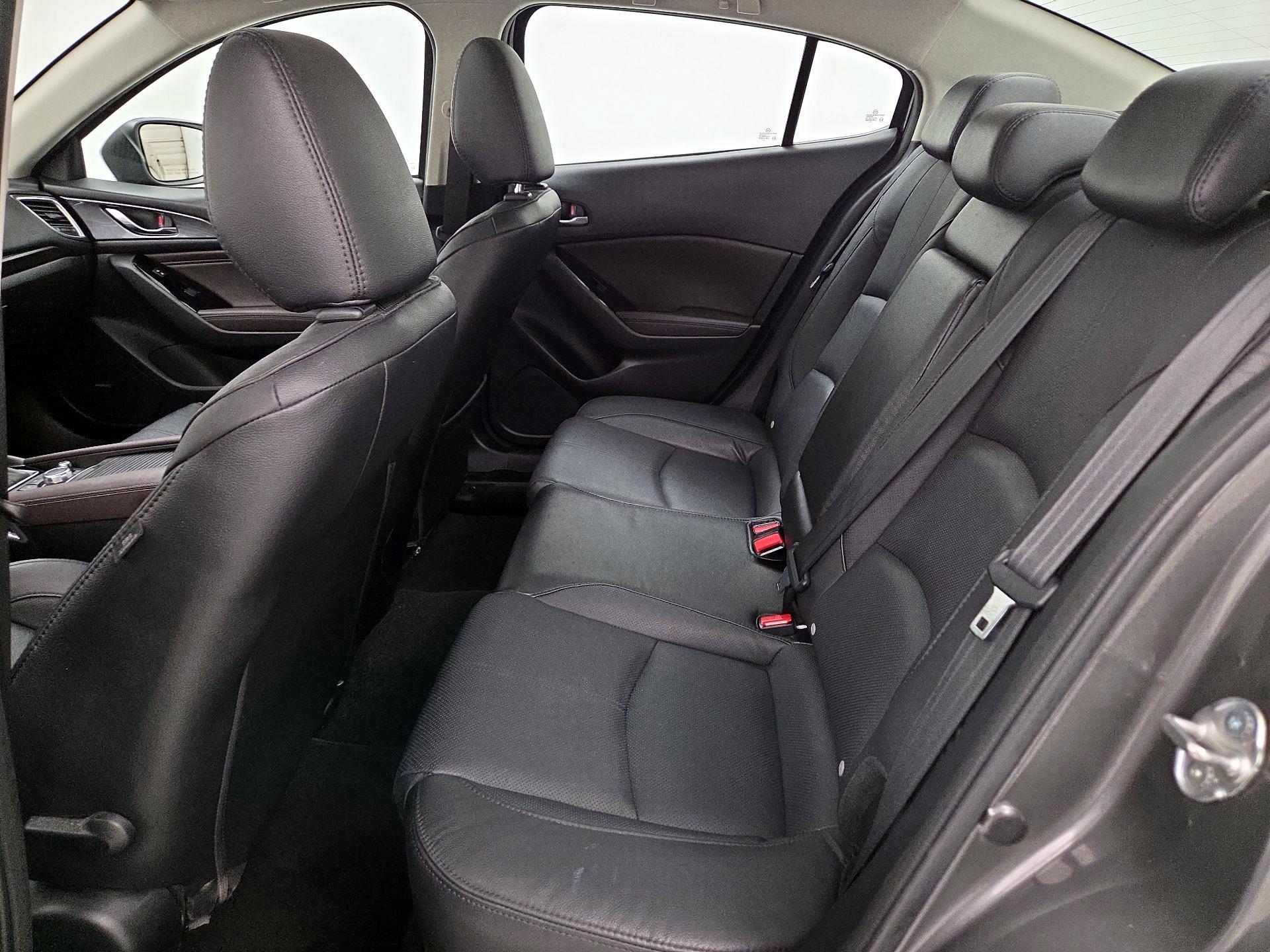 Thumbnail: 2018 Mazda Mazda3 - 20