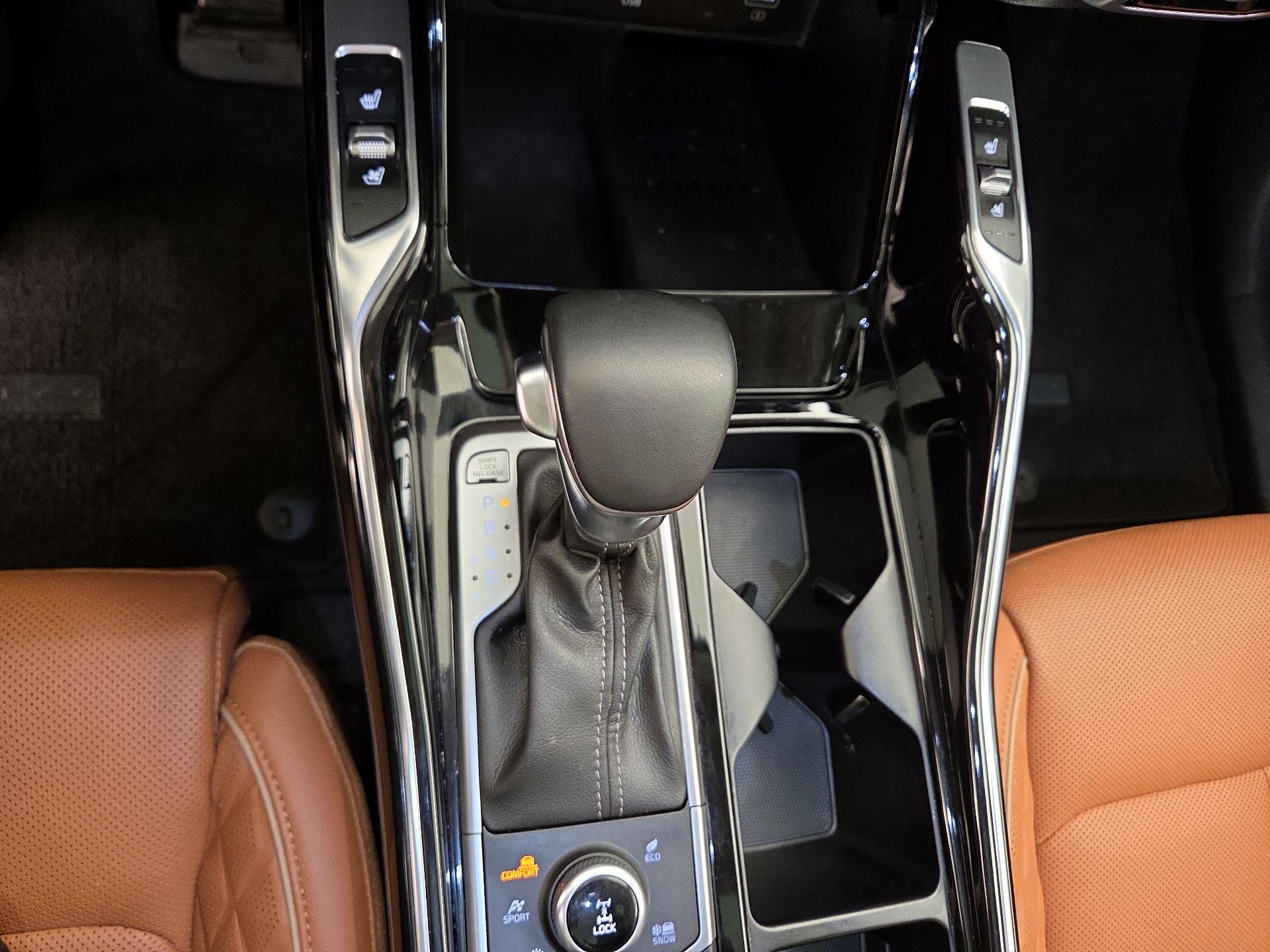 Thumbnail: 2022 Kia Sorento - 18