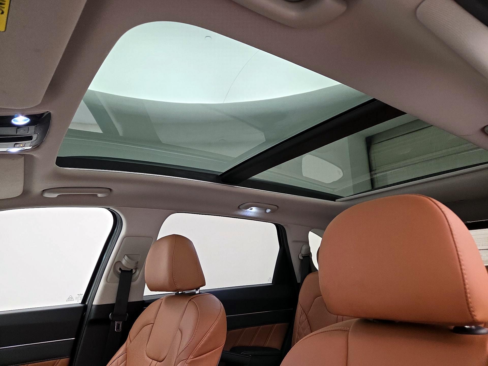 Thumbnail: 2022 Kia Sorento - 20