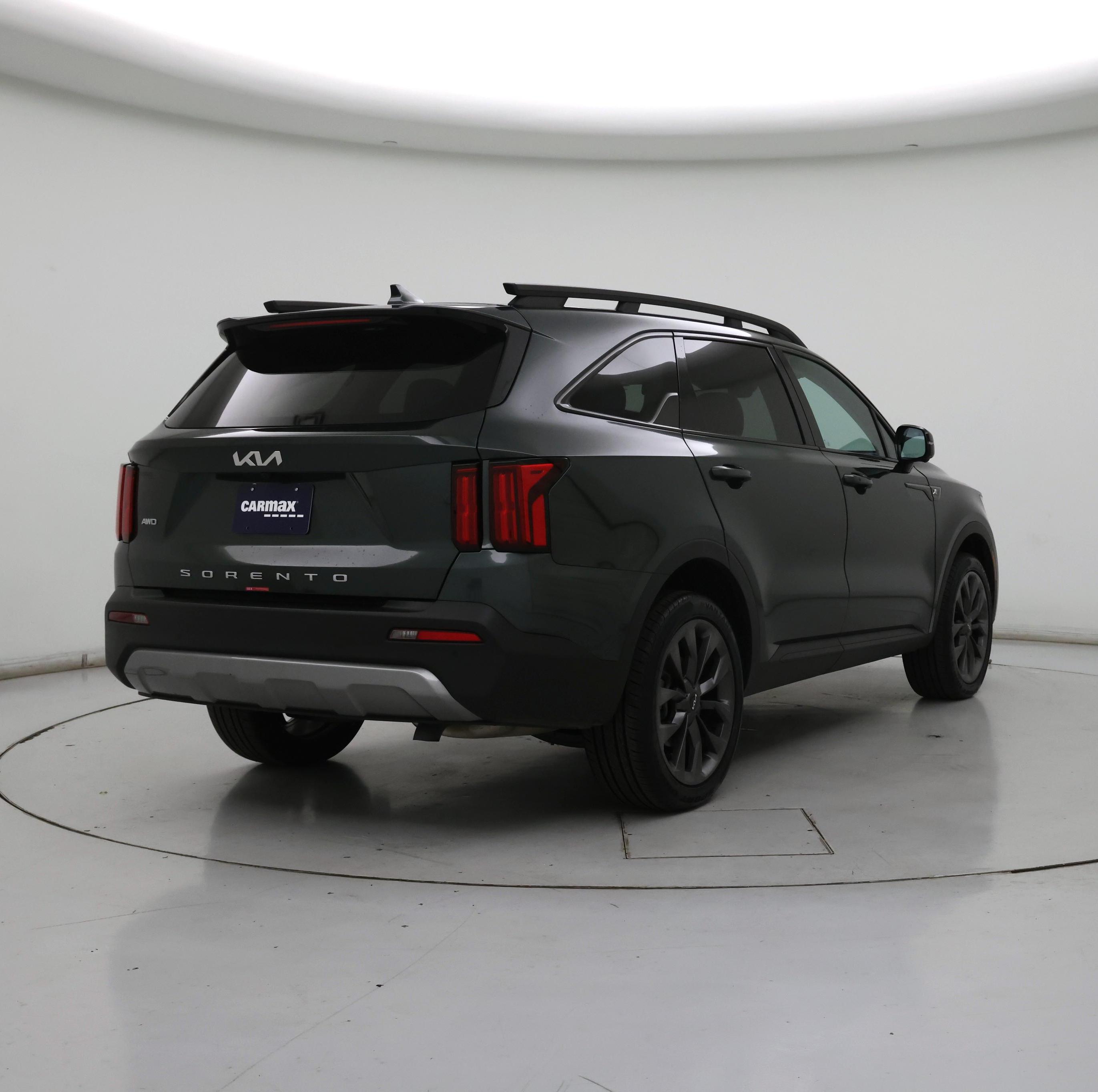 Thumbnail: 2022 Kia Sorento - 8