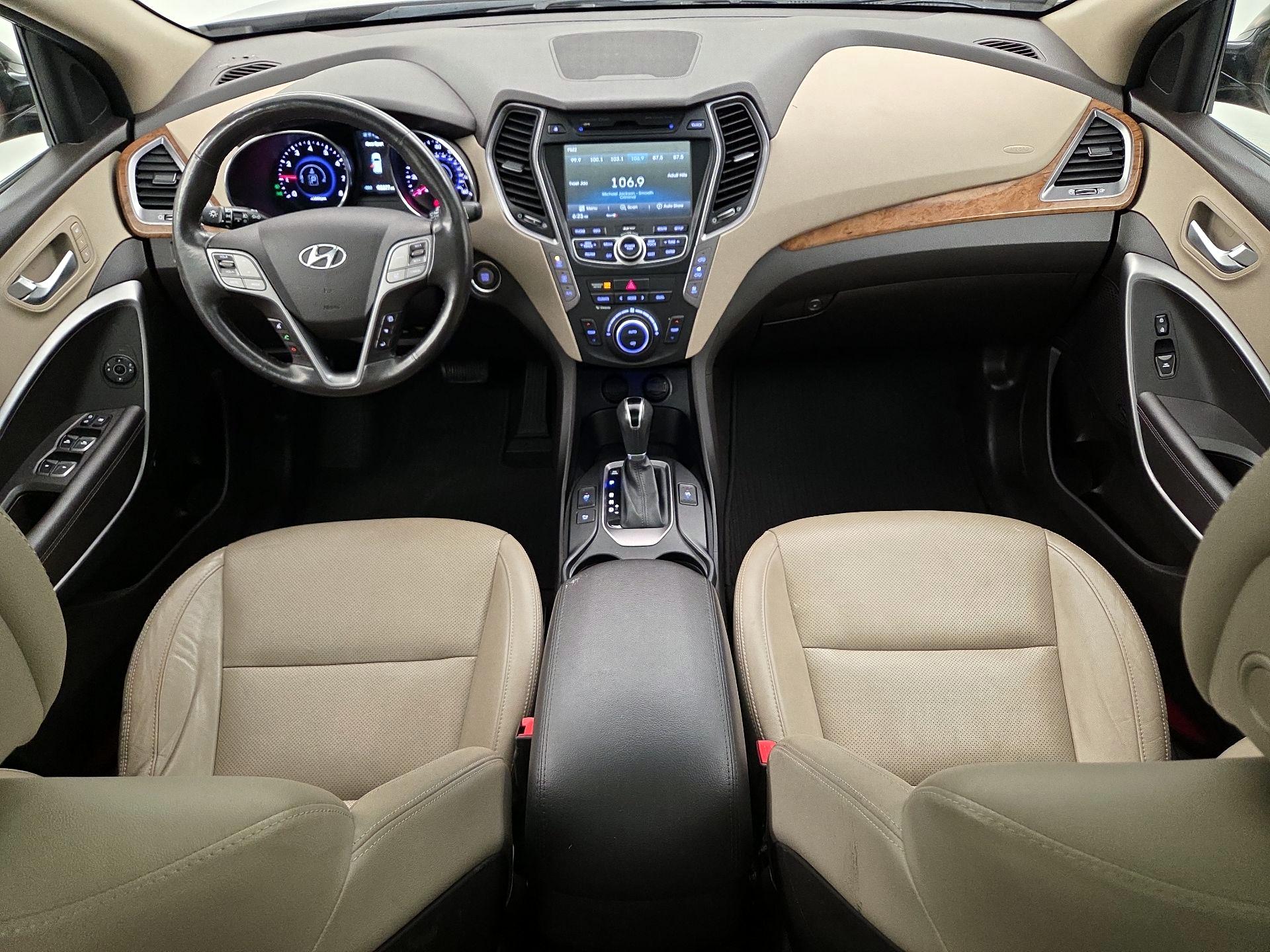 Thumbnail: 2016 Hyundai Santa Fe - 9