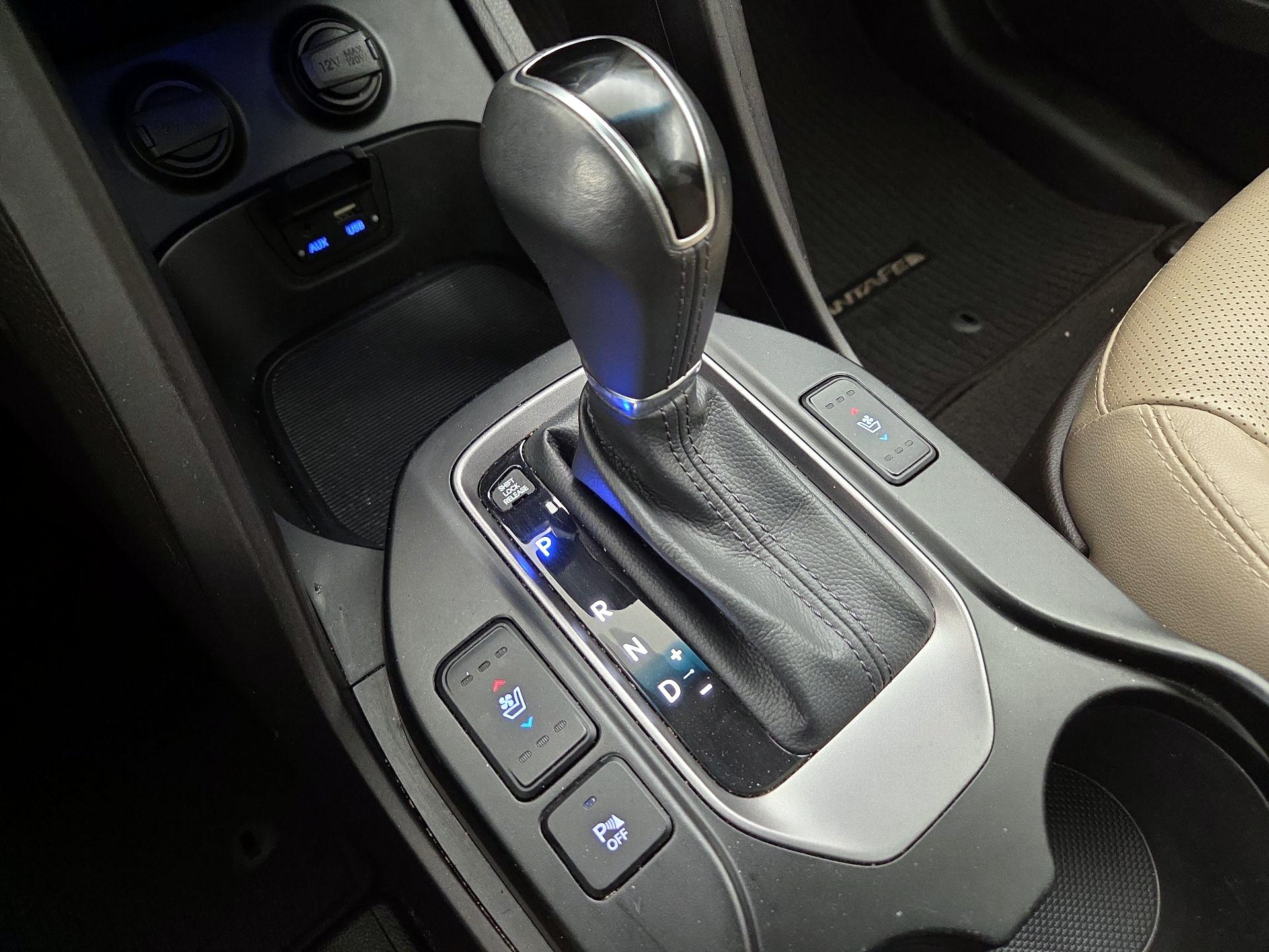 Thumbnail: 2016 Hyundai Santa Fe - 17