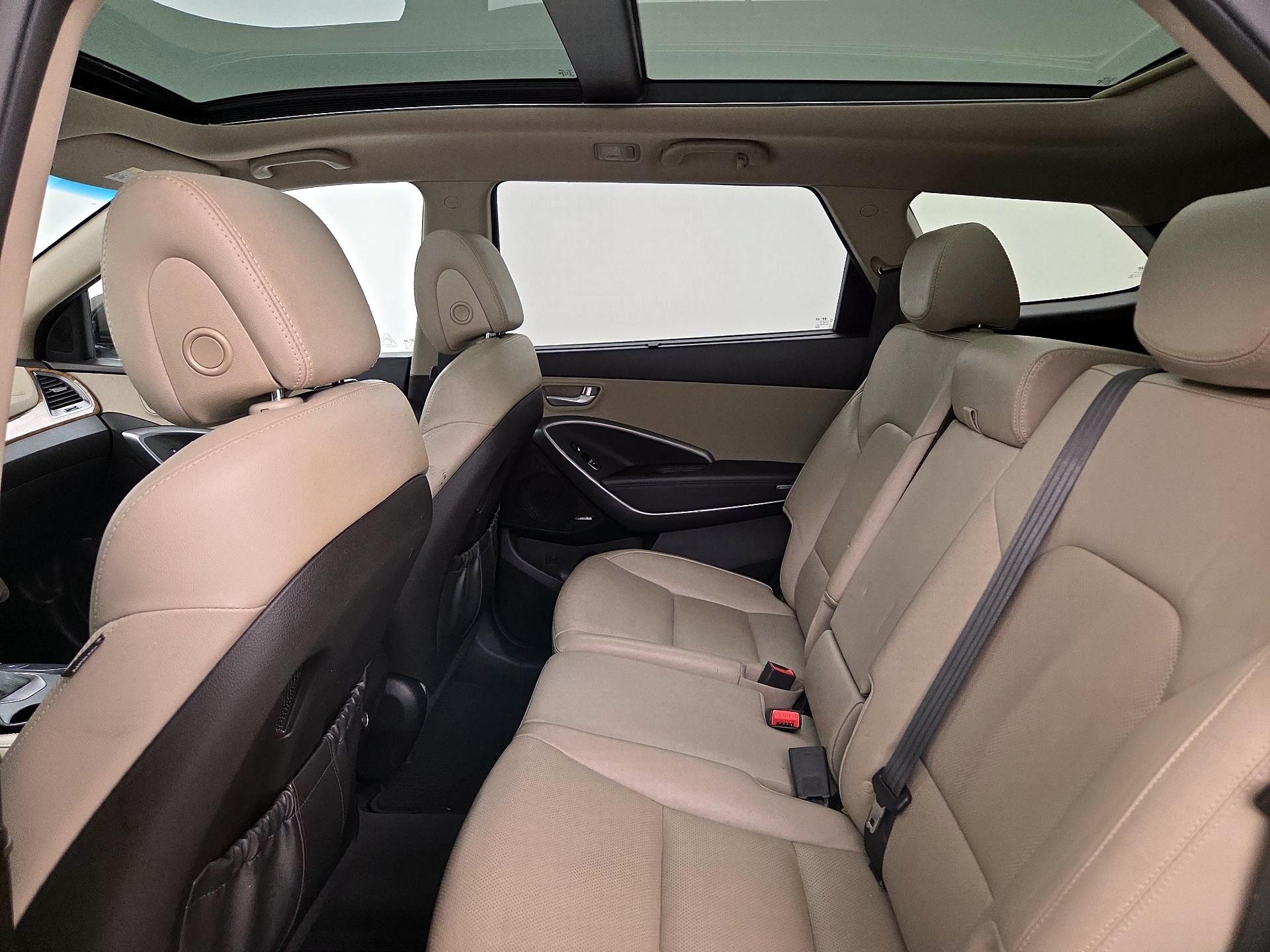 Thumbnail: 2016 Hyundai Santa Fe - 20