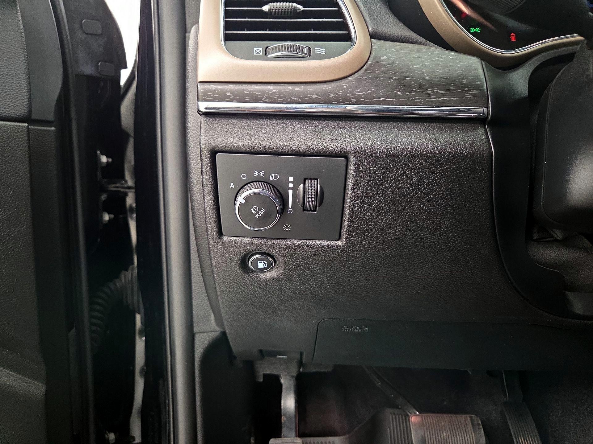 Thumbnail: 2017 Jeep Grand Cherokee - 13