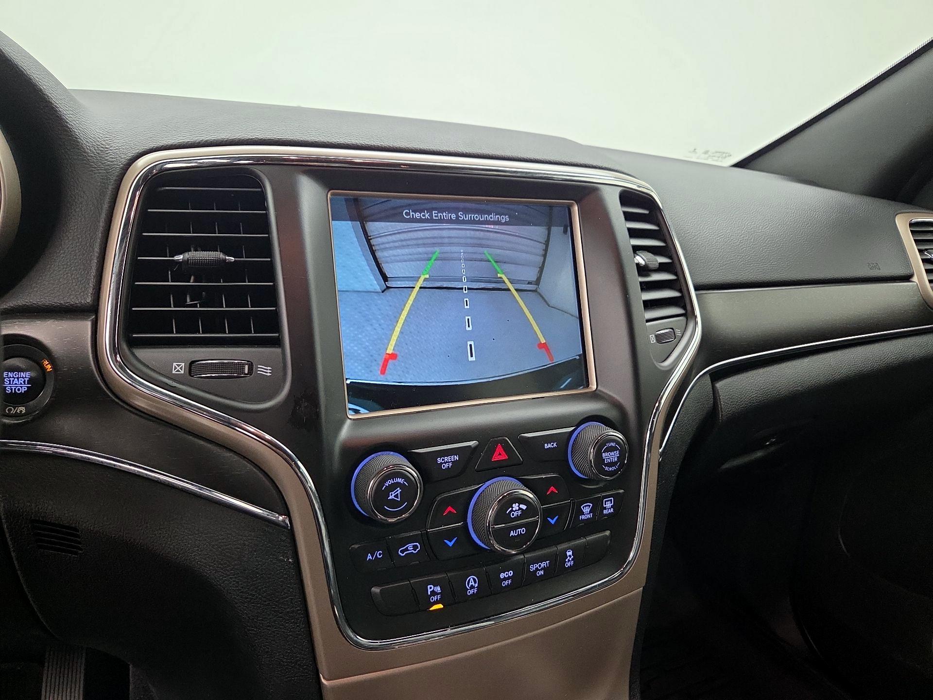 Thumbnail: 2017 Jeep Grand Cherokee - 15