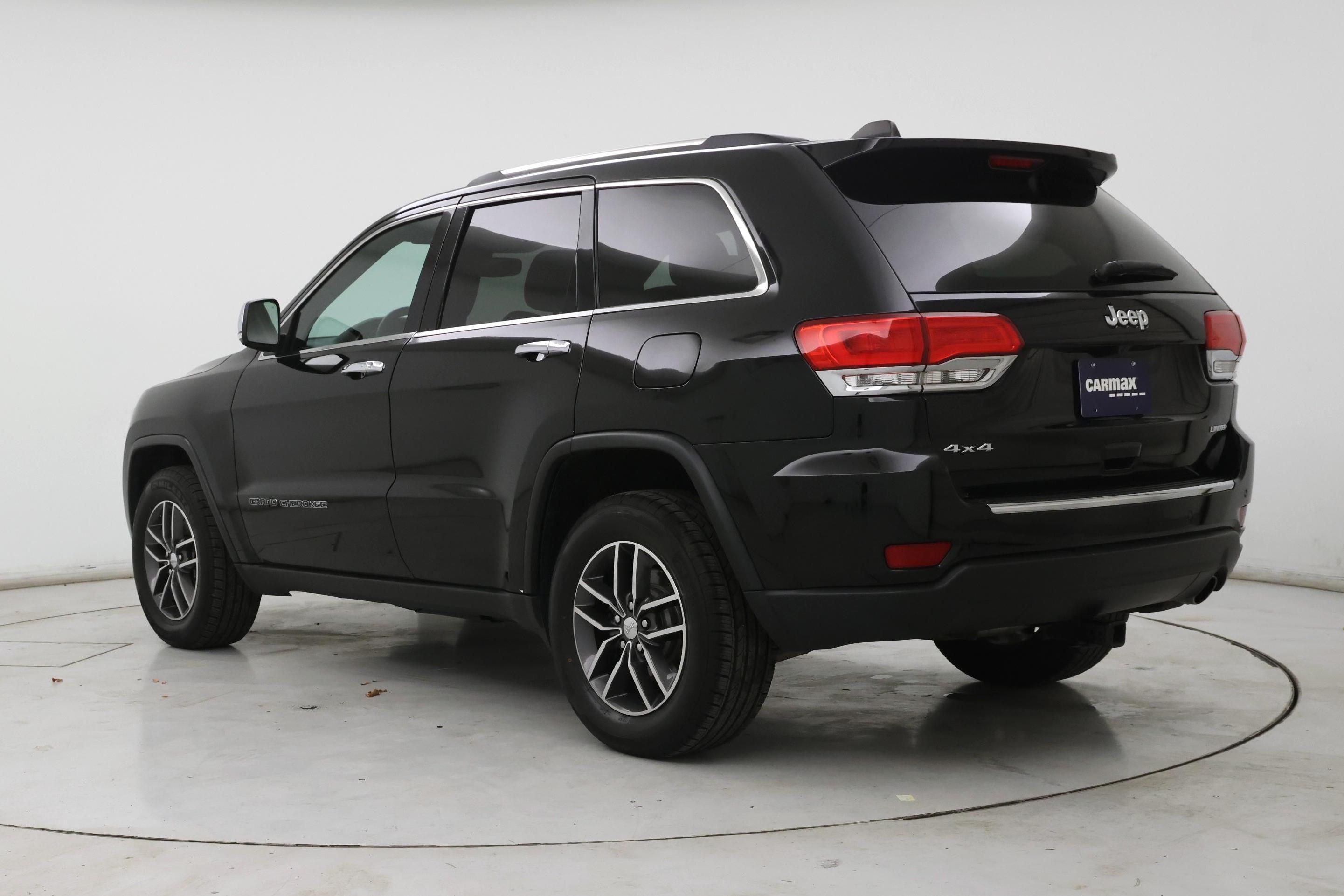 Thumbnail: 2017 Jeep Grand Cherokee - 2