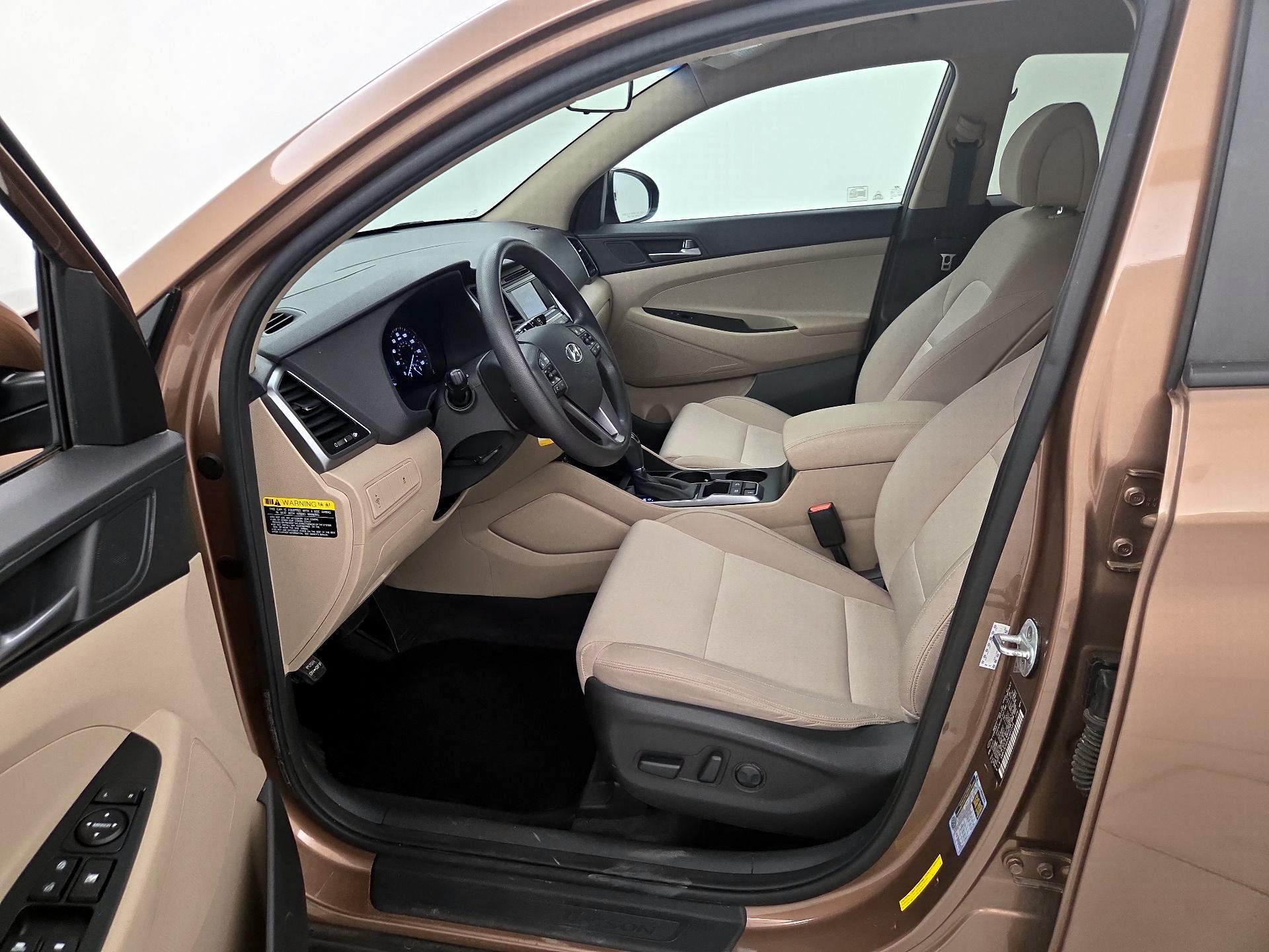 Thumbnail: 2017 Hyundai Tucson - 11