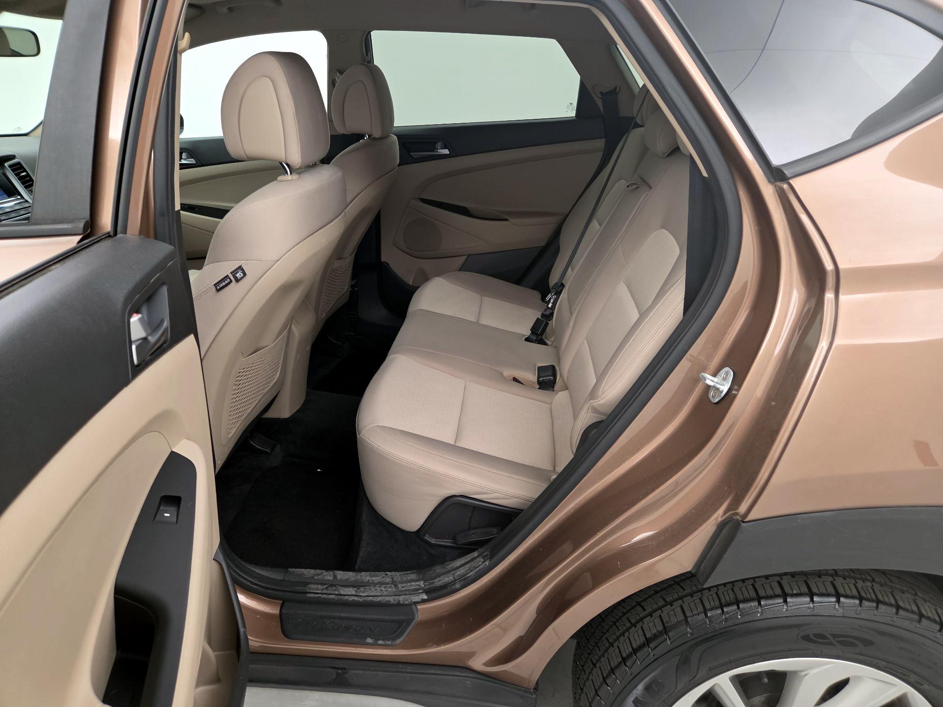 Thumbnail: 2017 Hyundai Tucson - 19