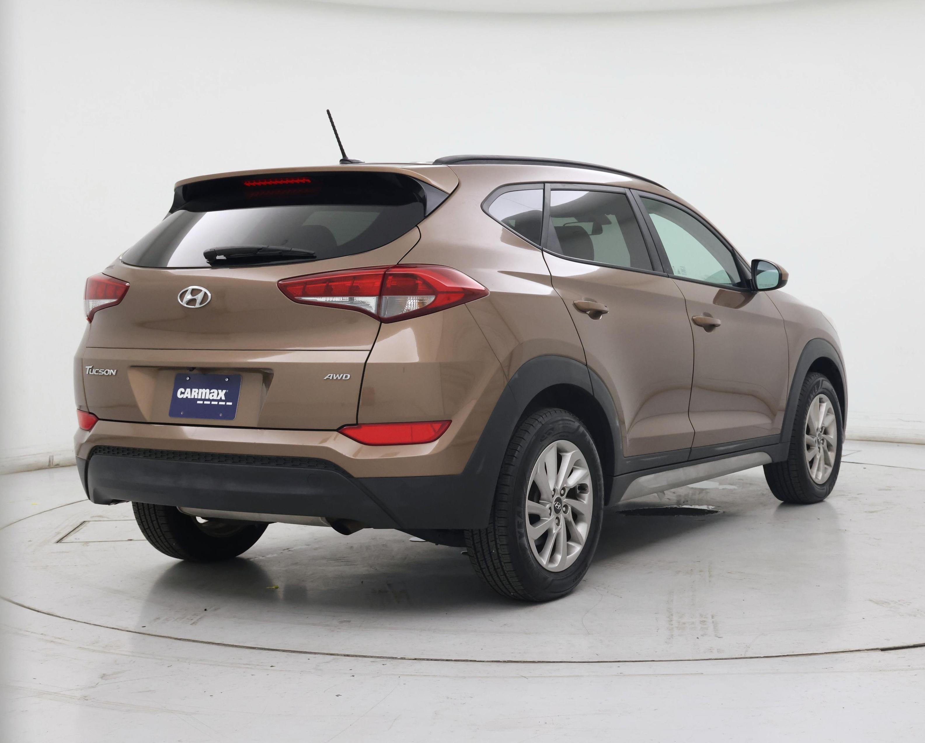 Thumbnail: 2017 Hyundai Tucson - 8