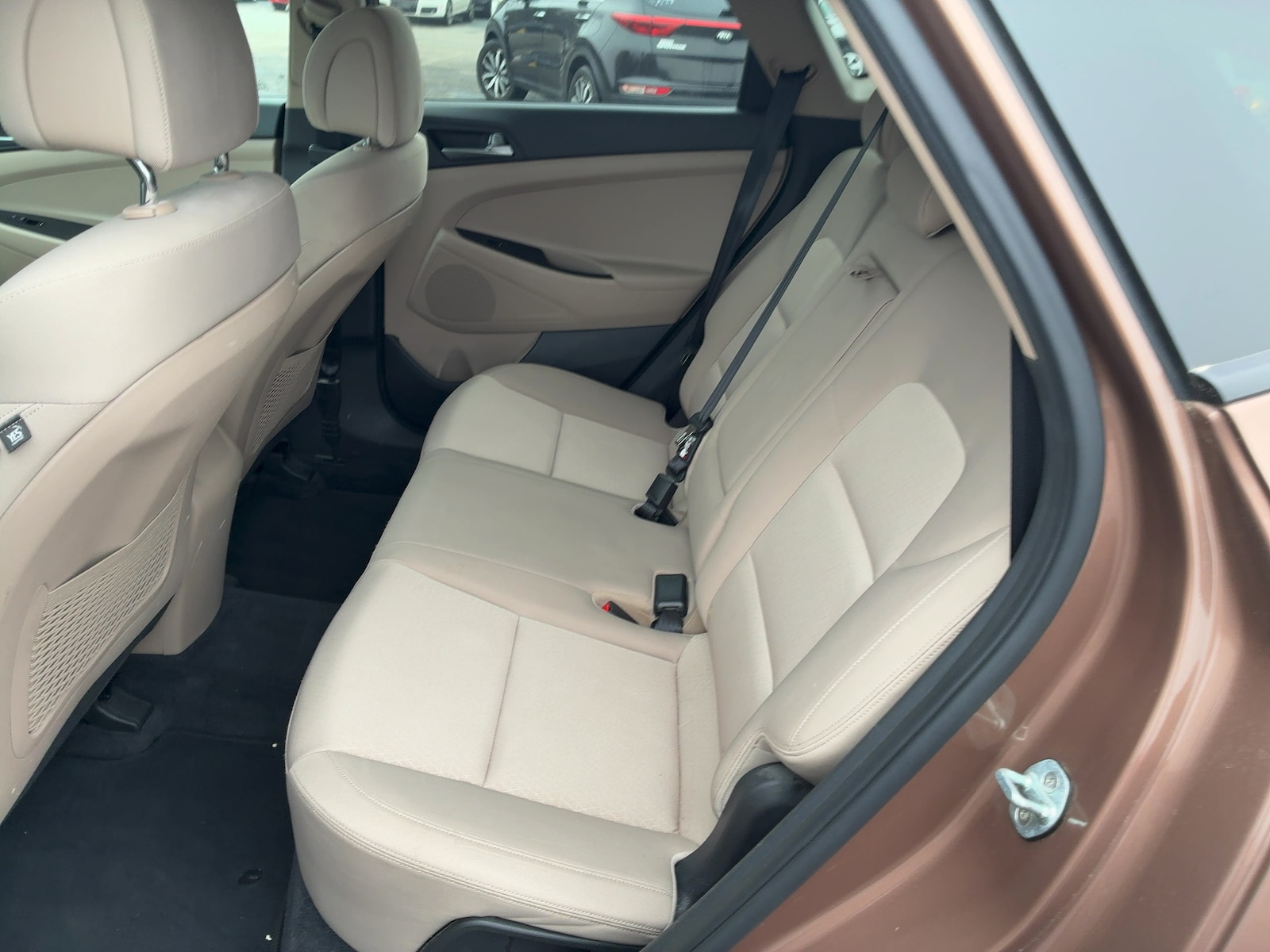 2017 Hyundai Tucson SE - Photo 41