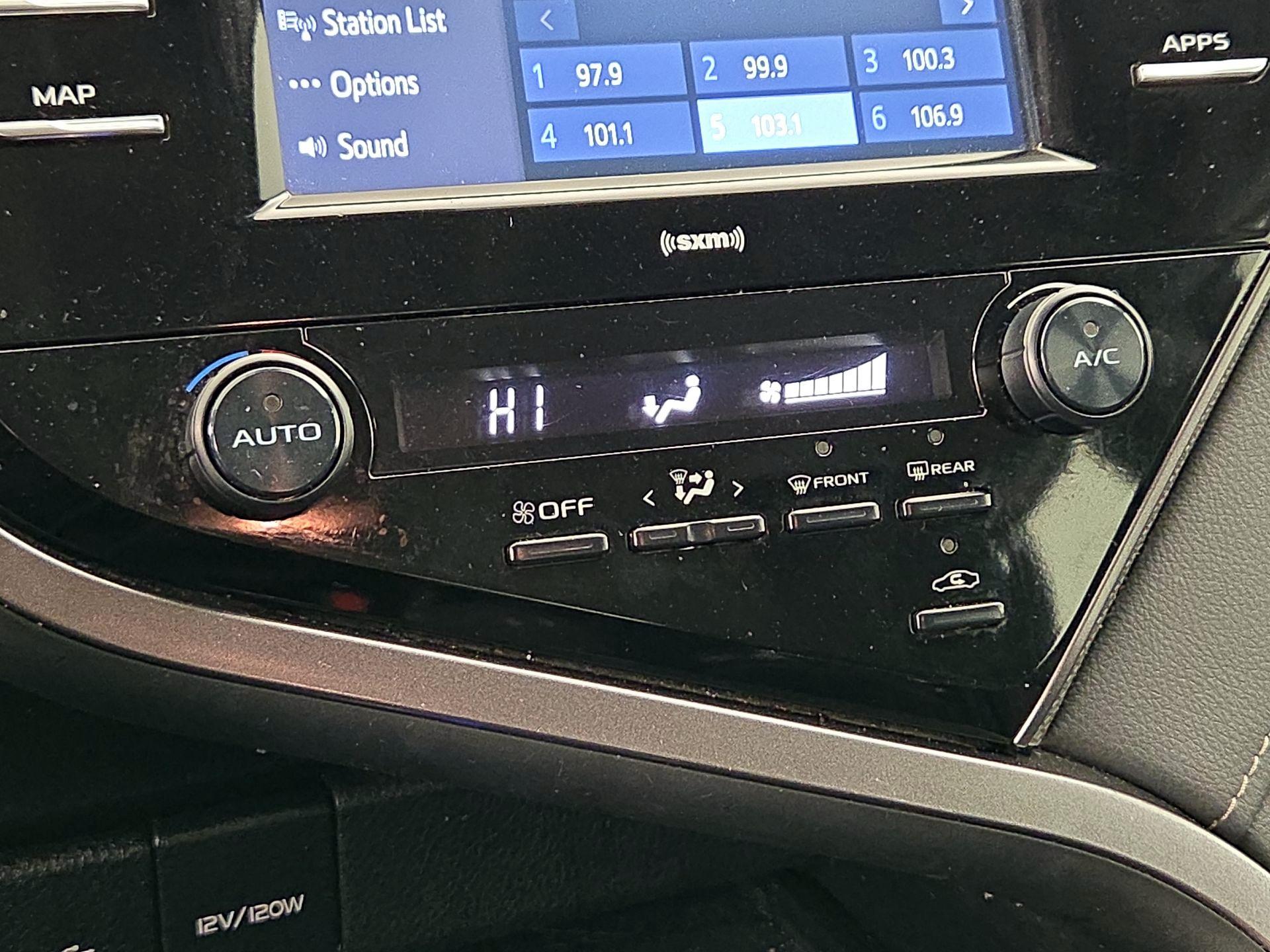 Thumbnail: 2020 Toyota Camry - 16