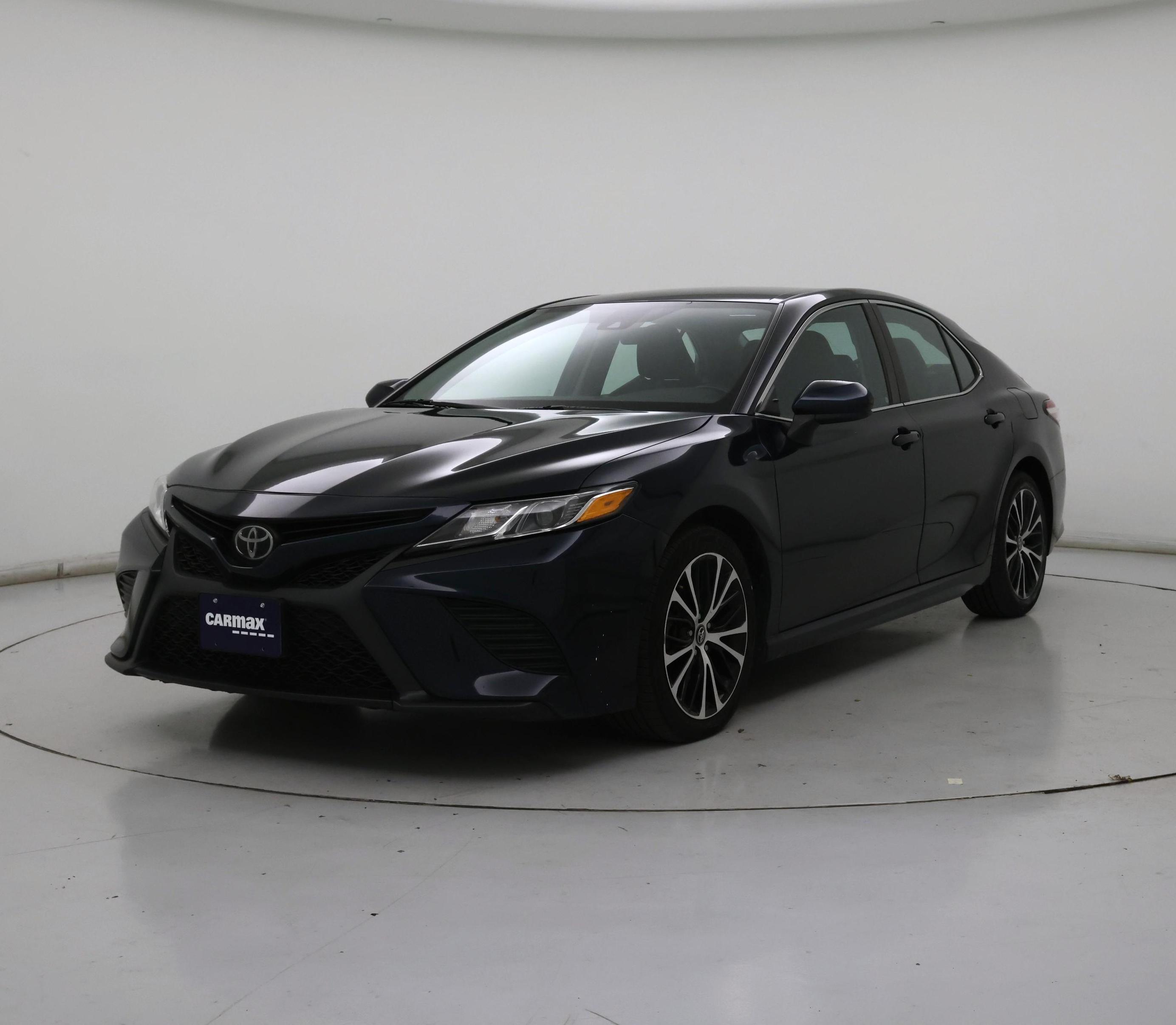 Thumbnail: 2020 Toyota Camry - 4