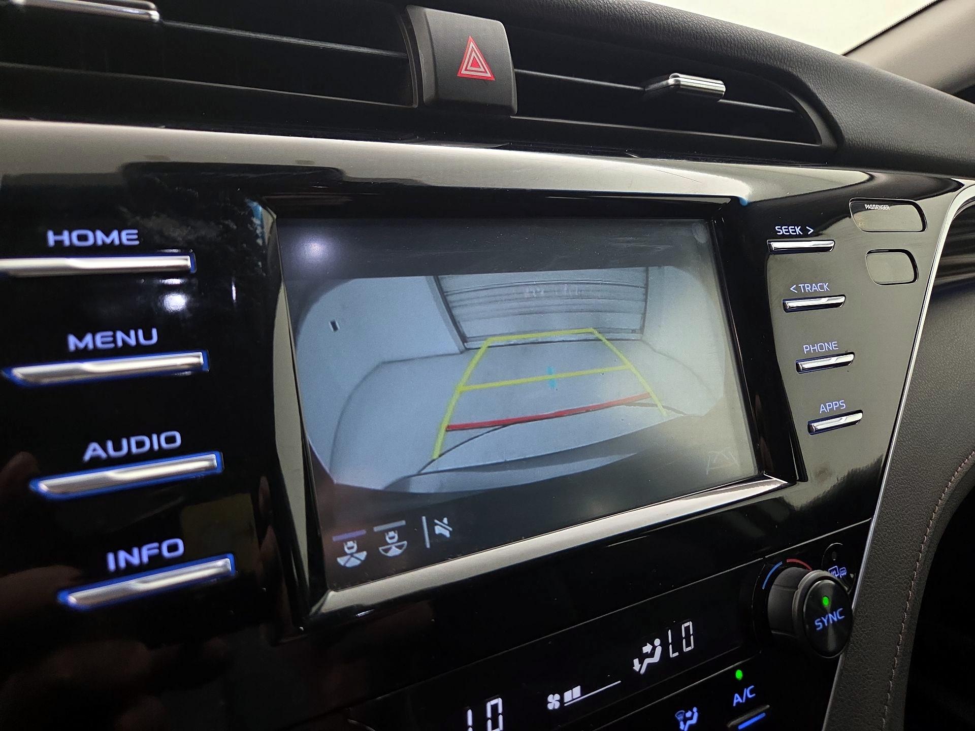 Thumbnail: 2018 Toyota Camry - 14